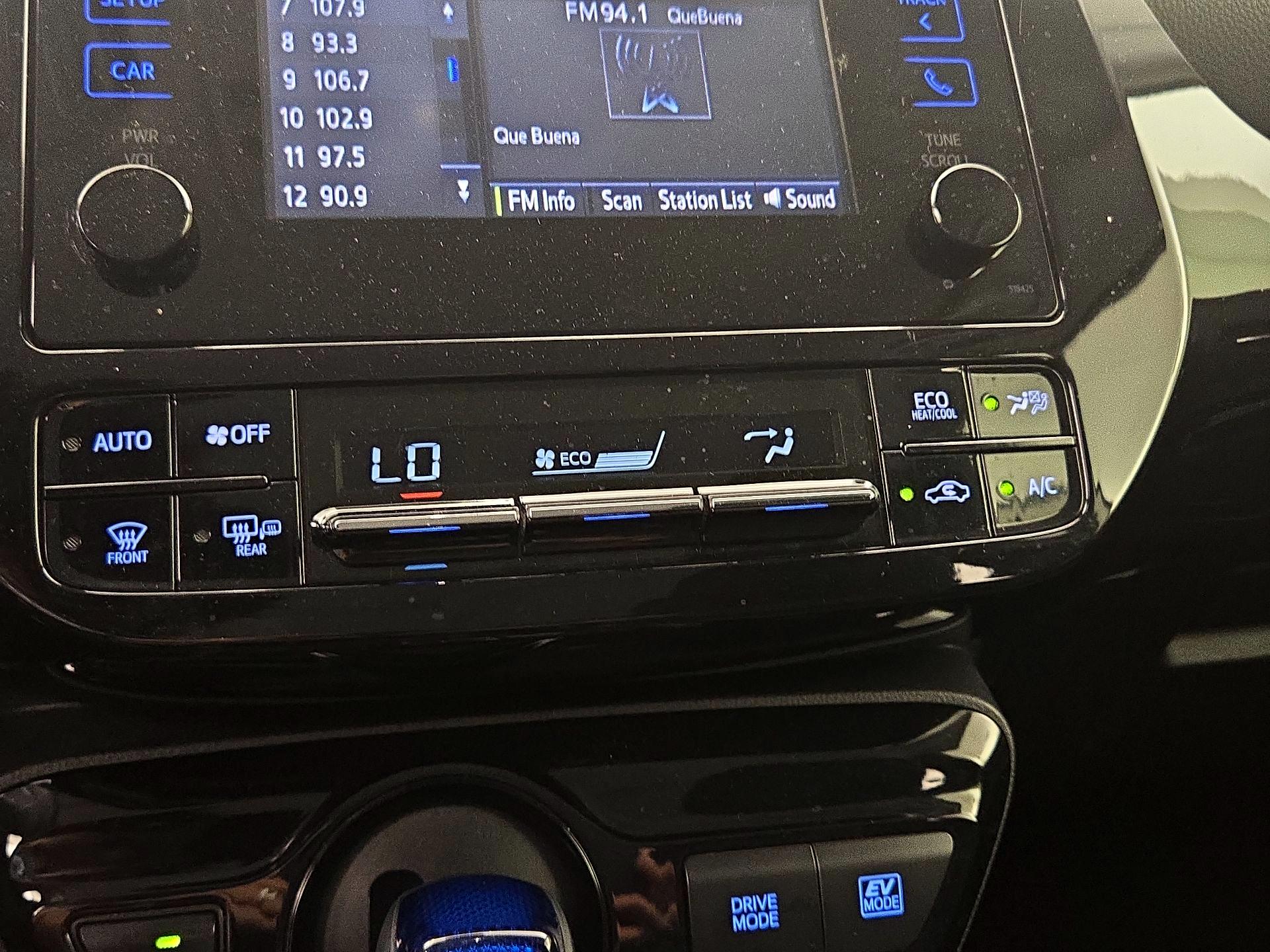 Thumbnail: 2019 Toyota Prius - 16