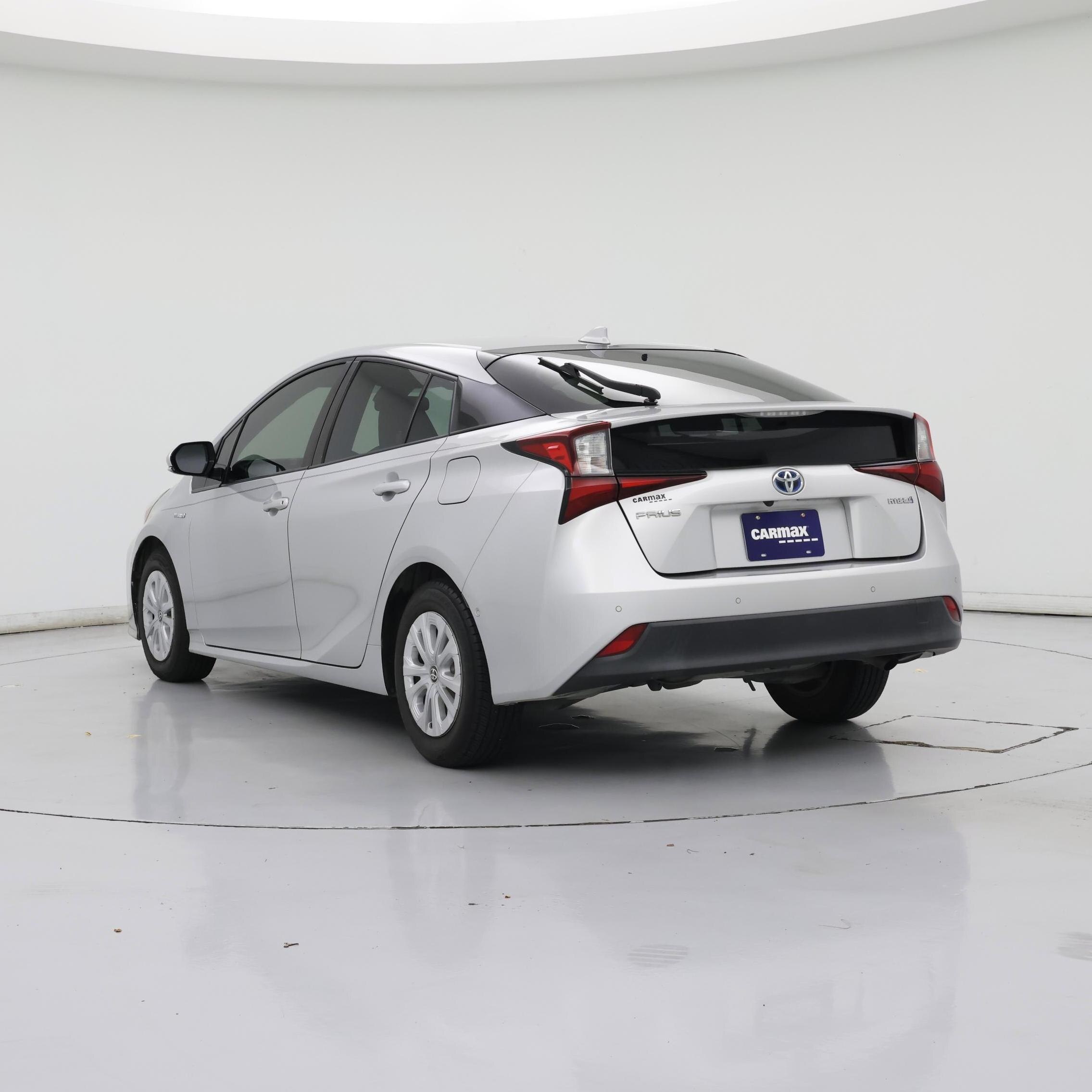 Thumbnail: 2019 Toyota Prius - 2