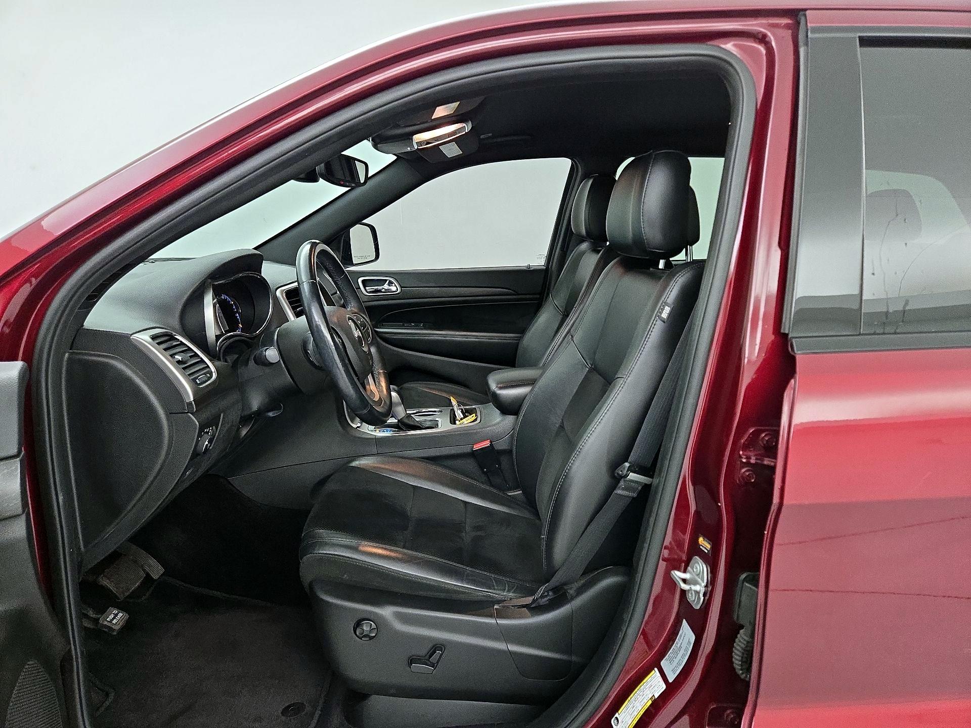 Thumbnail: 2018 Jeep Grand Cherokee - 11