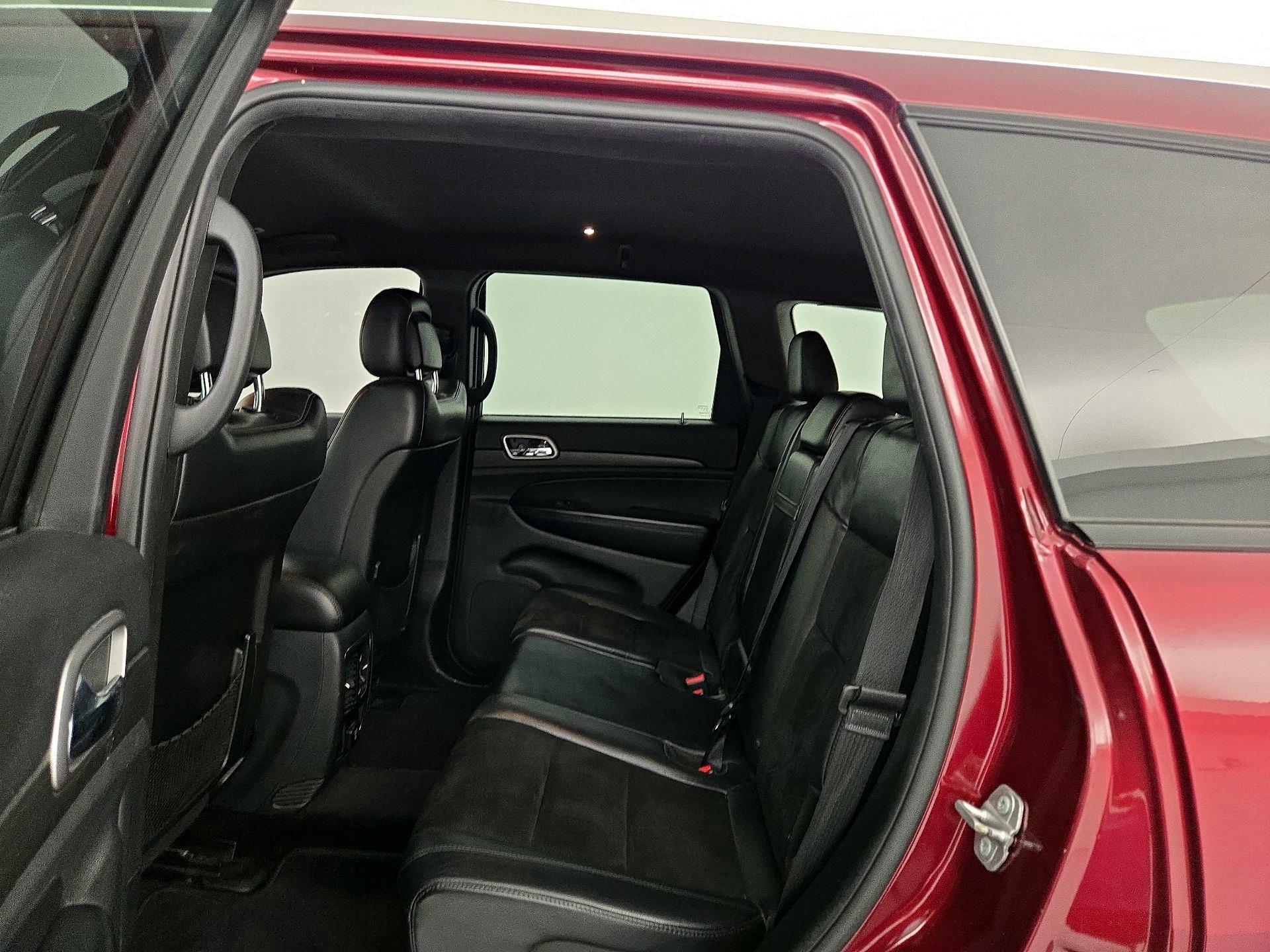 Thumbnail: 2018 Jeep Grand Cherokee - 20