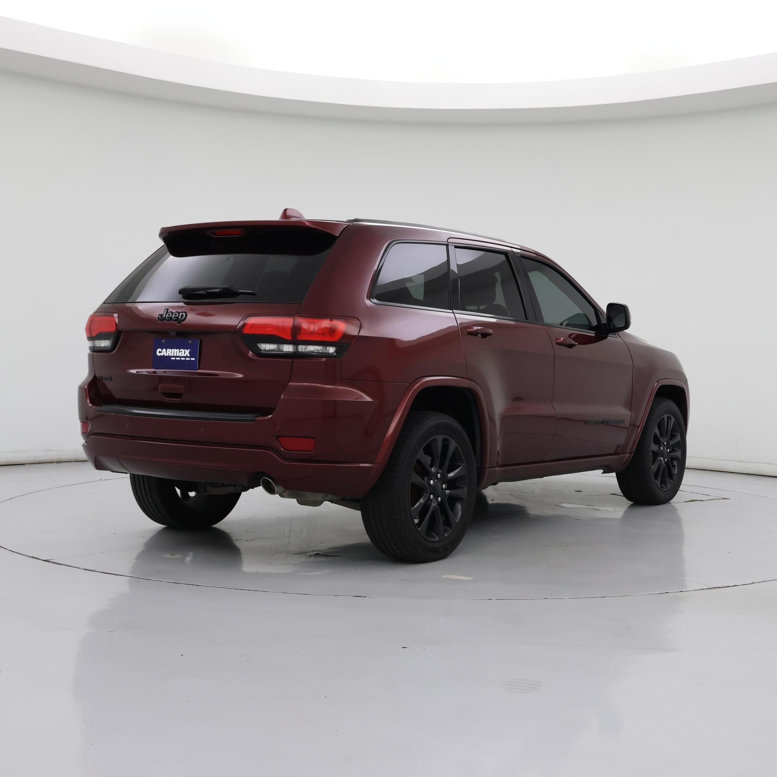 Thumbnail: 2018 Jeep Grand Cherokee - 8