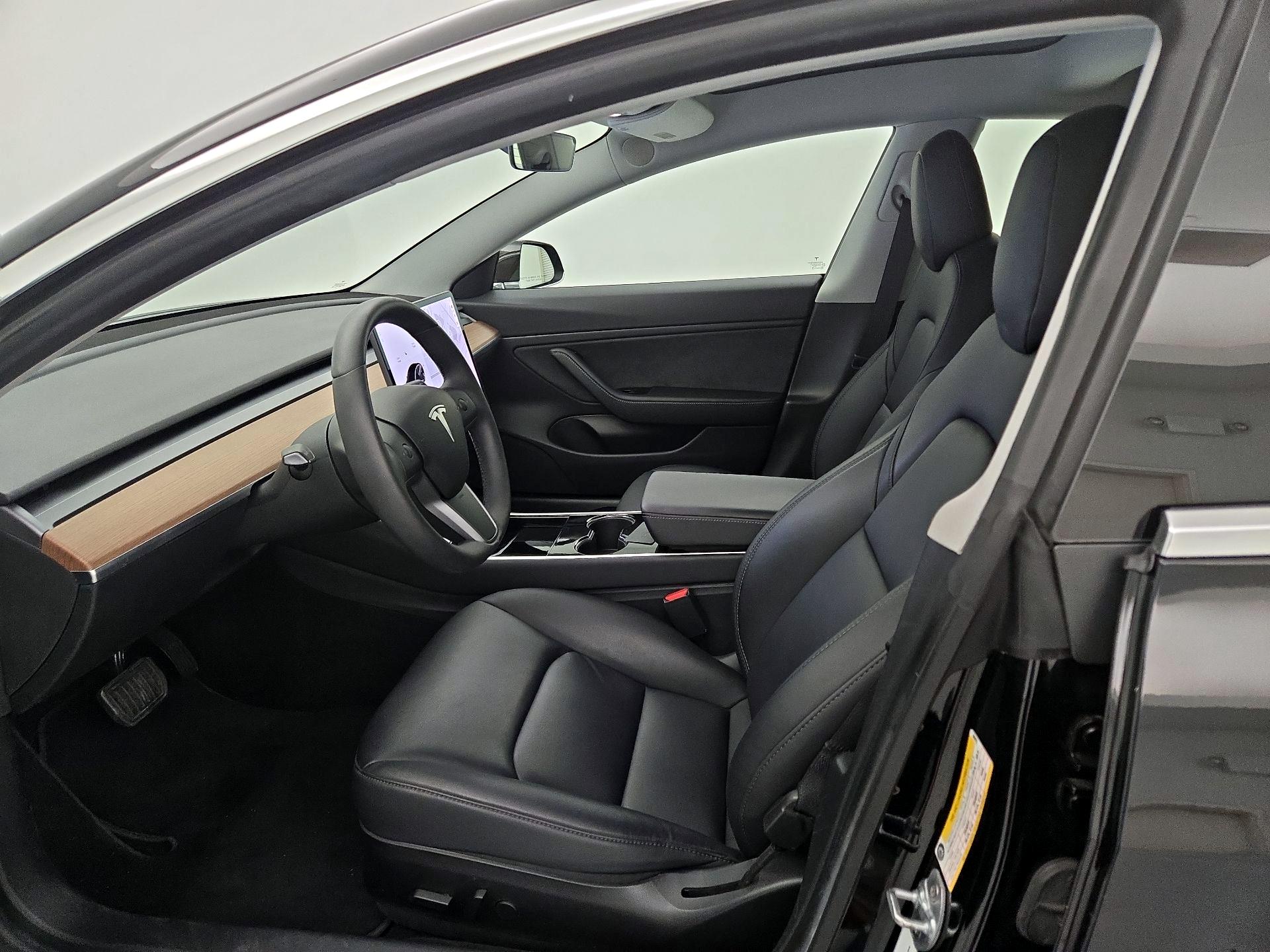 Thumbnail: 2020 Tesla Model 3 - 11