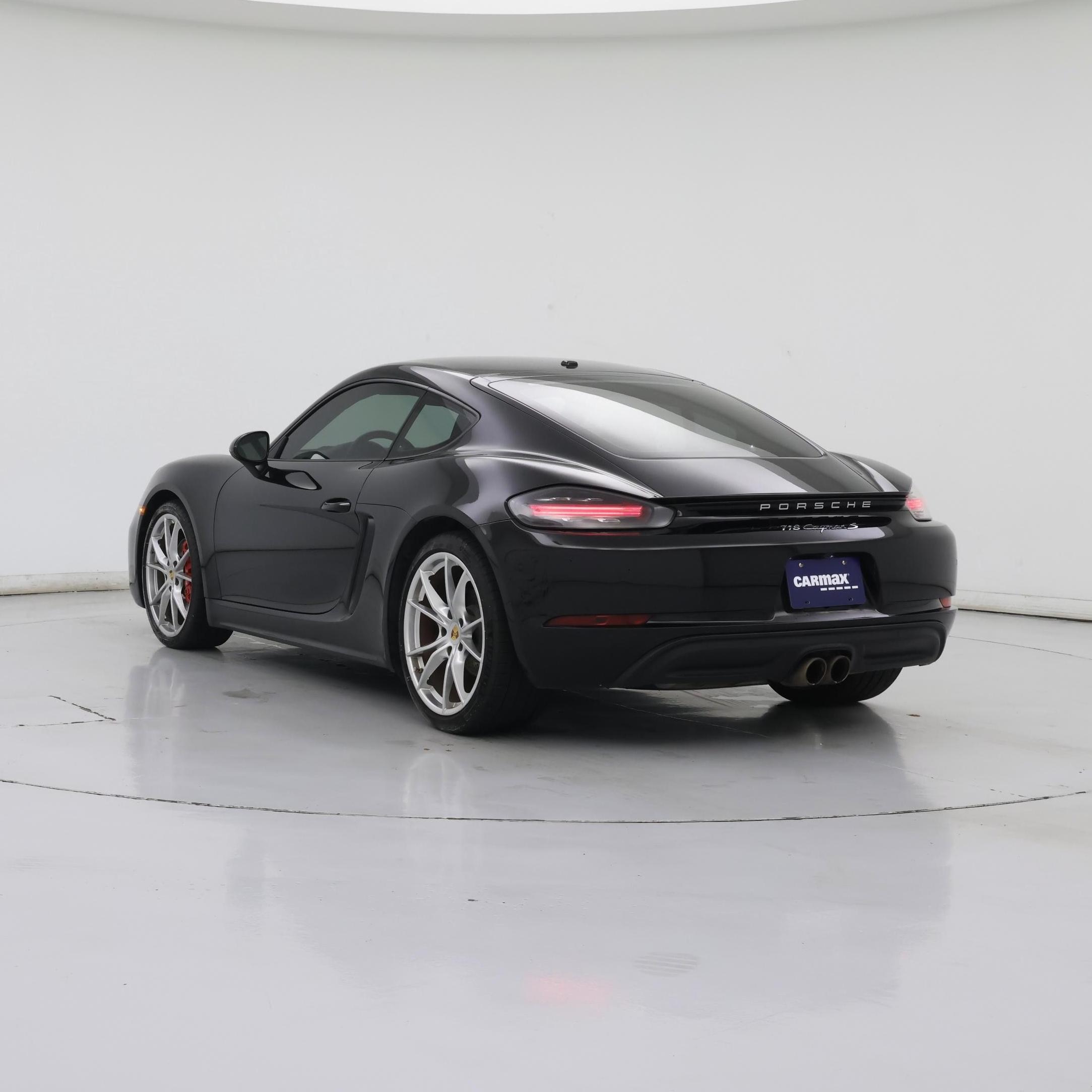 Thumbnail: 2017 Porsche 718 Cayman - 2