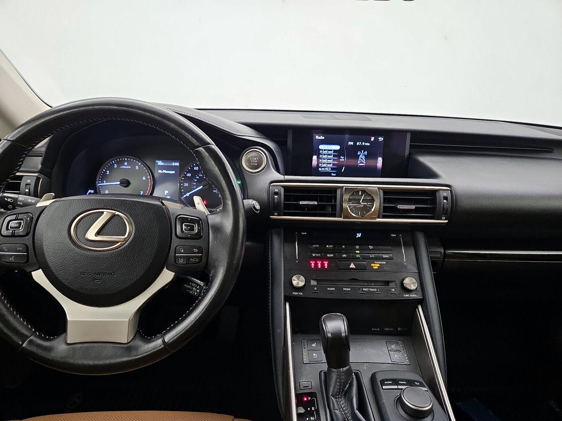 Thumbnail: 2018 Lexus IS - 9