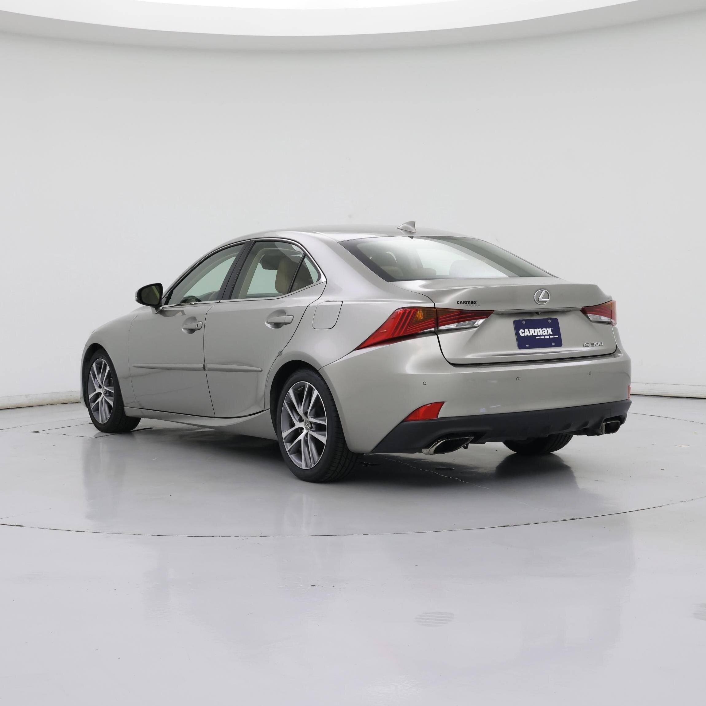 Thumbnail: 2018 Lexus IS - 2