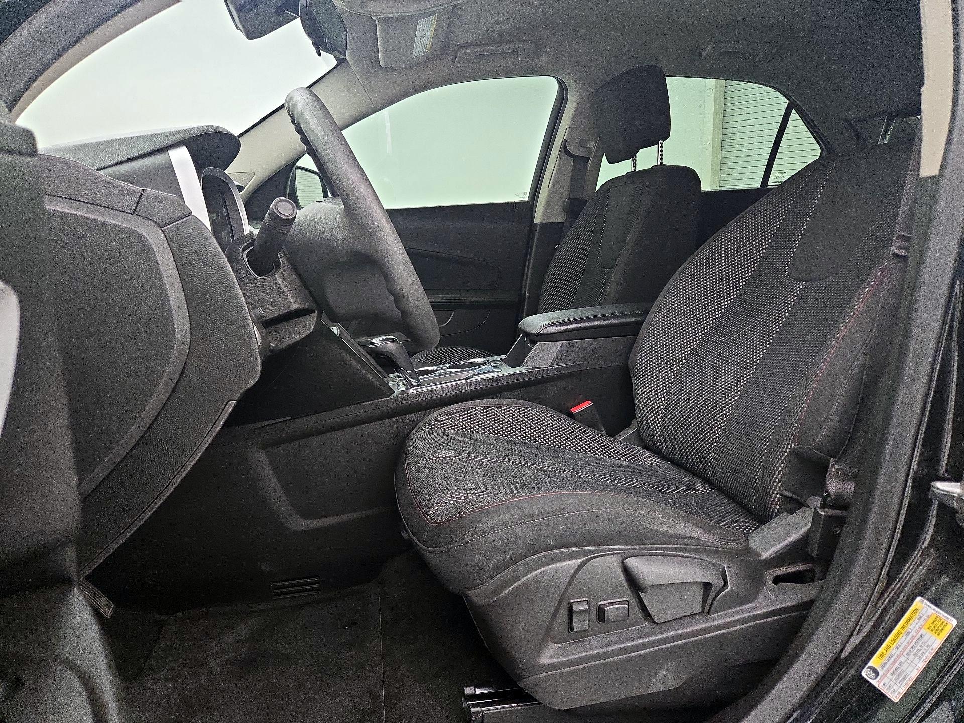Thumbnail: 2017 Chevrolet Equinox - 11