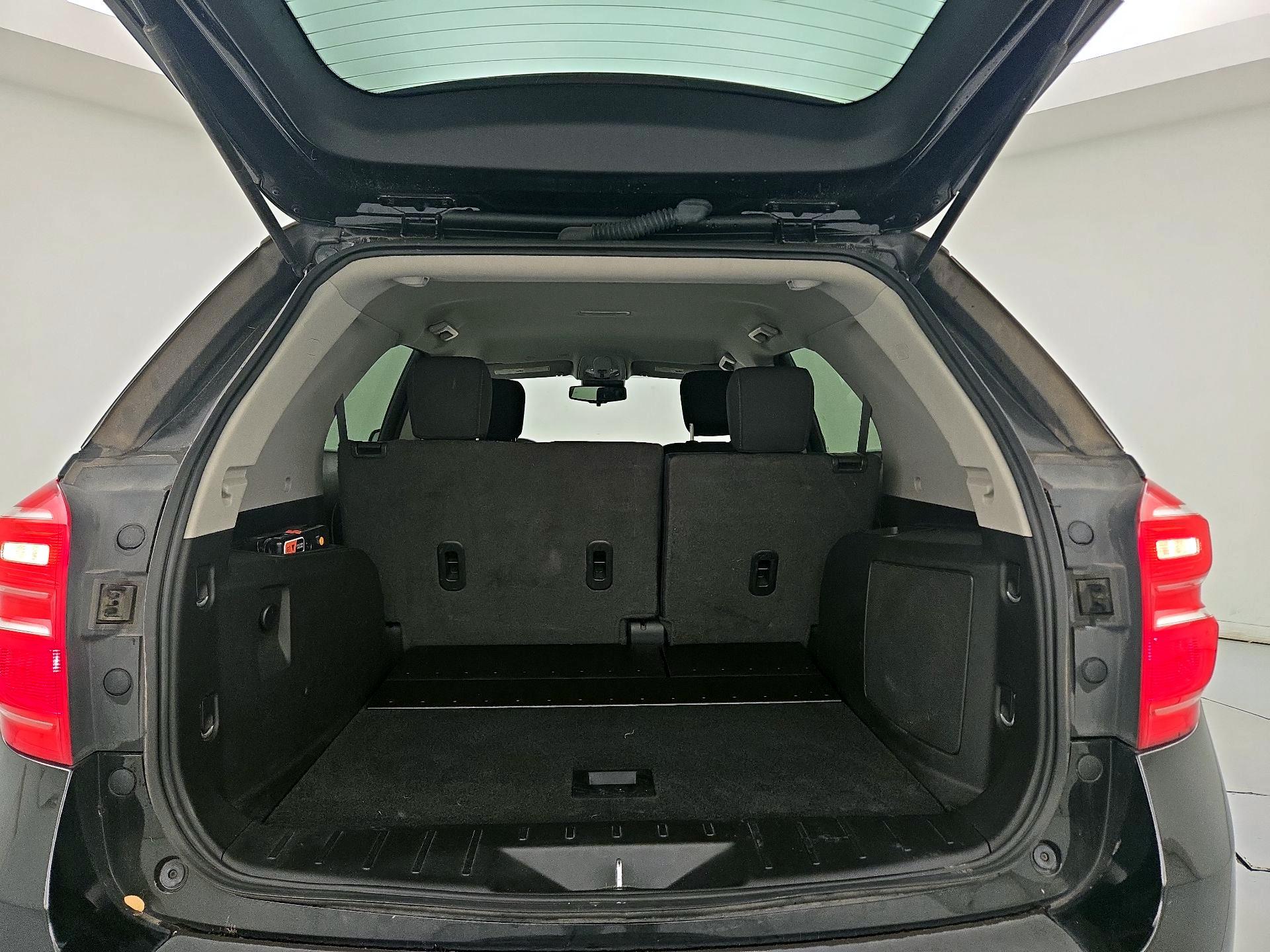 Thumbnail: 2017 Chevrolet Equinox - 19