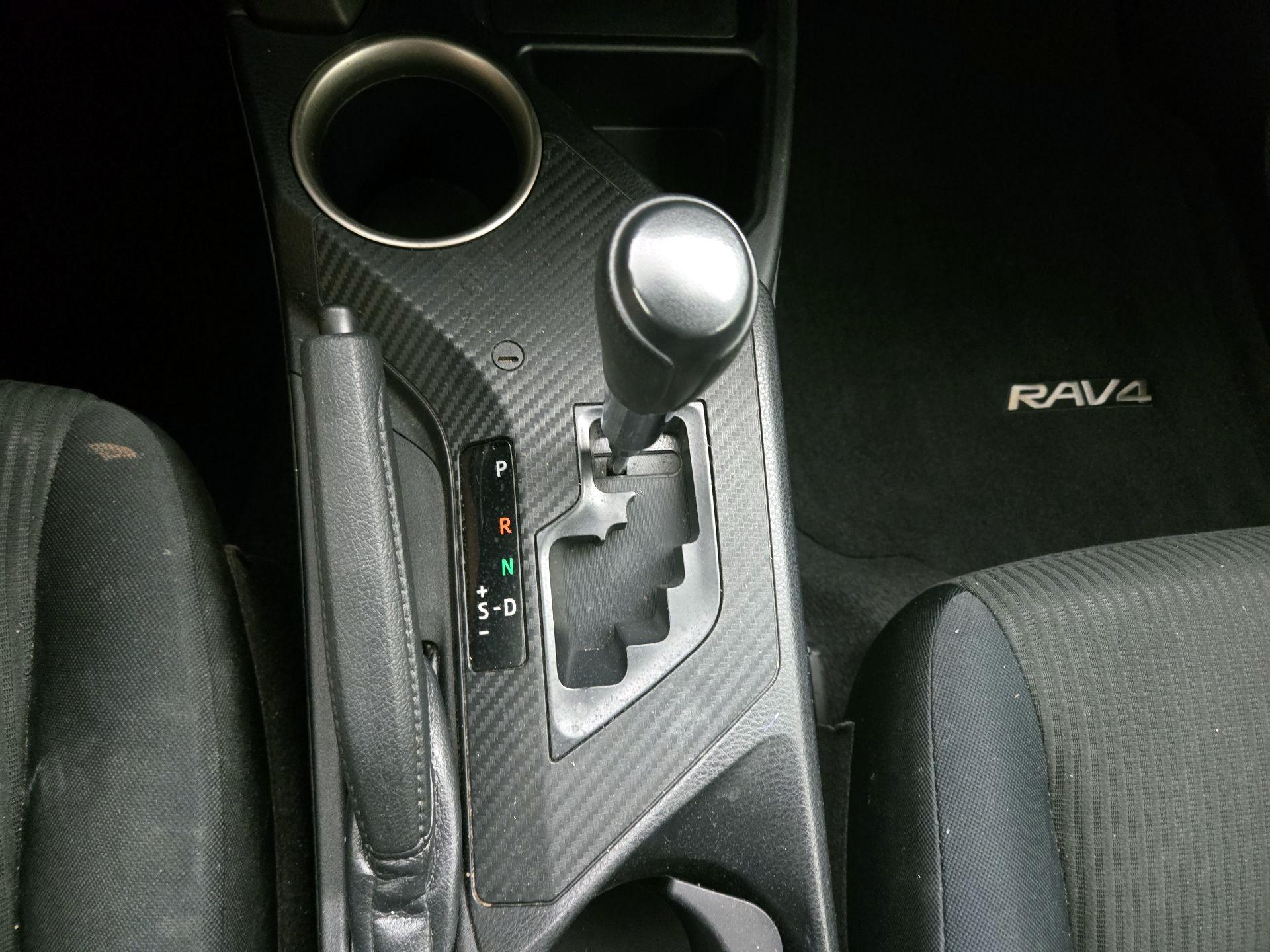 Thumbnail: 2014 Toyota RAV4 - 17