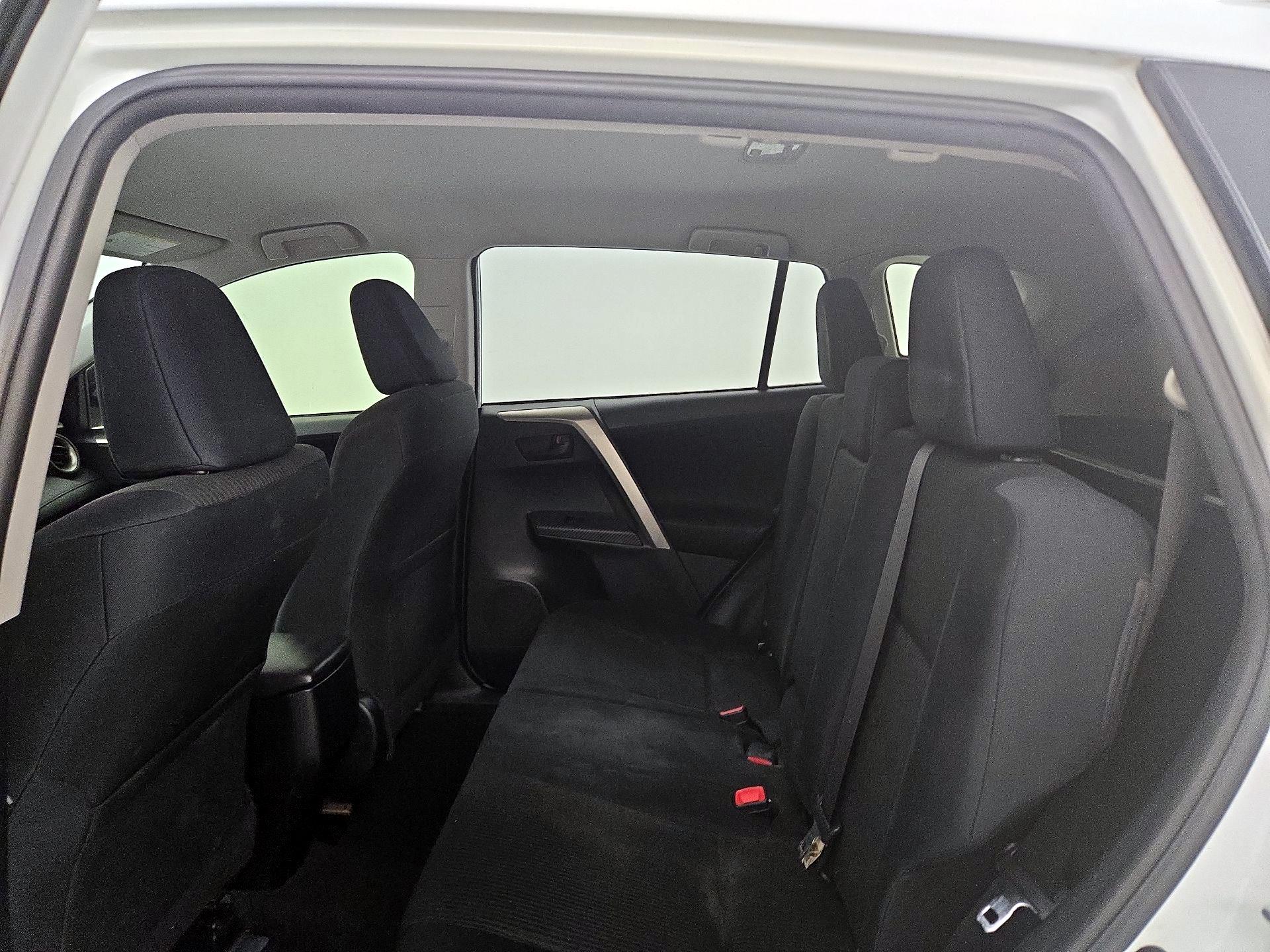 Thumbnail: 2014 Toyota RAV4 - 19