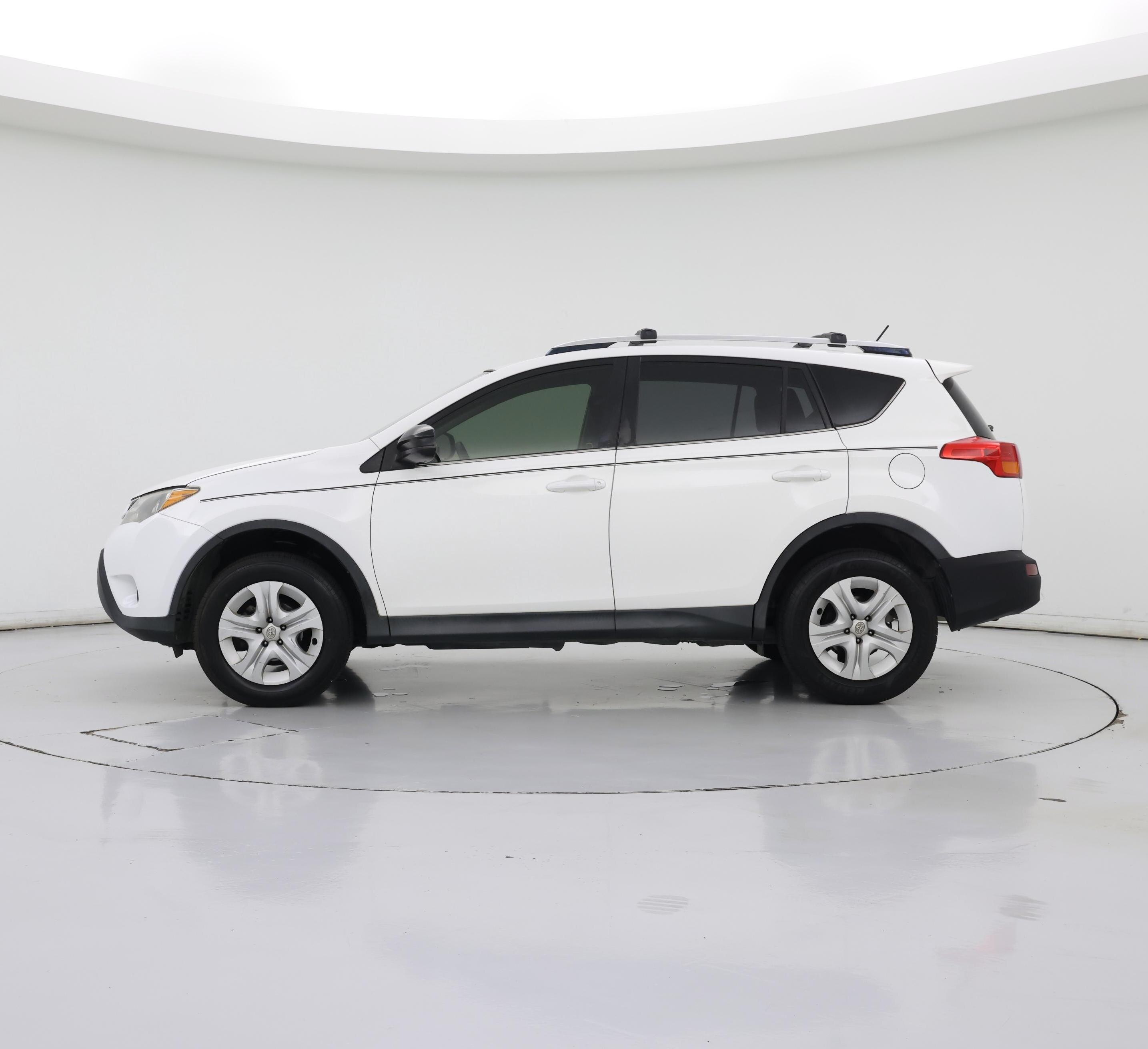 Thumbnail: 2014 Toyota RAV4 - 3