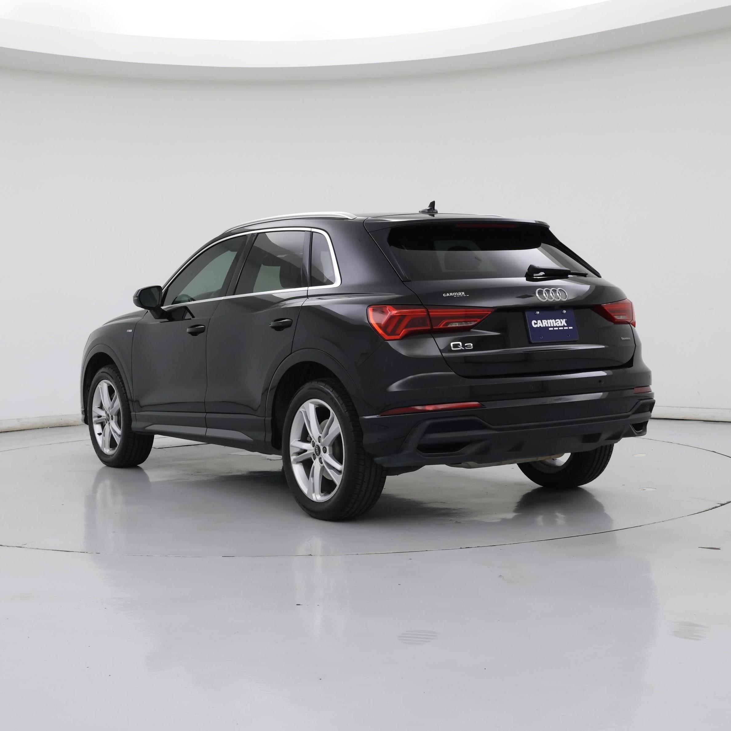 Thumbnail: 2023 Audi Q3 - 2