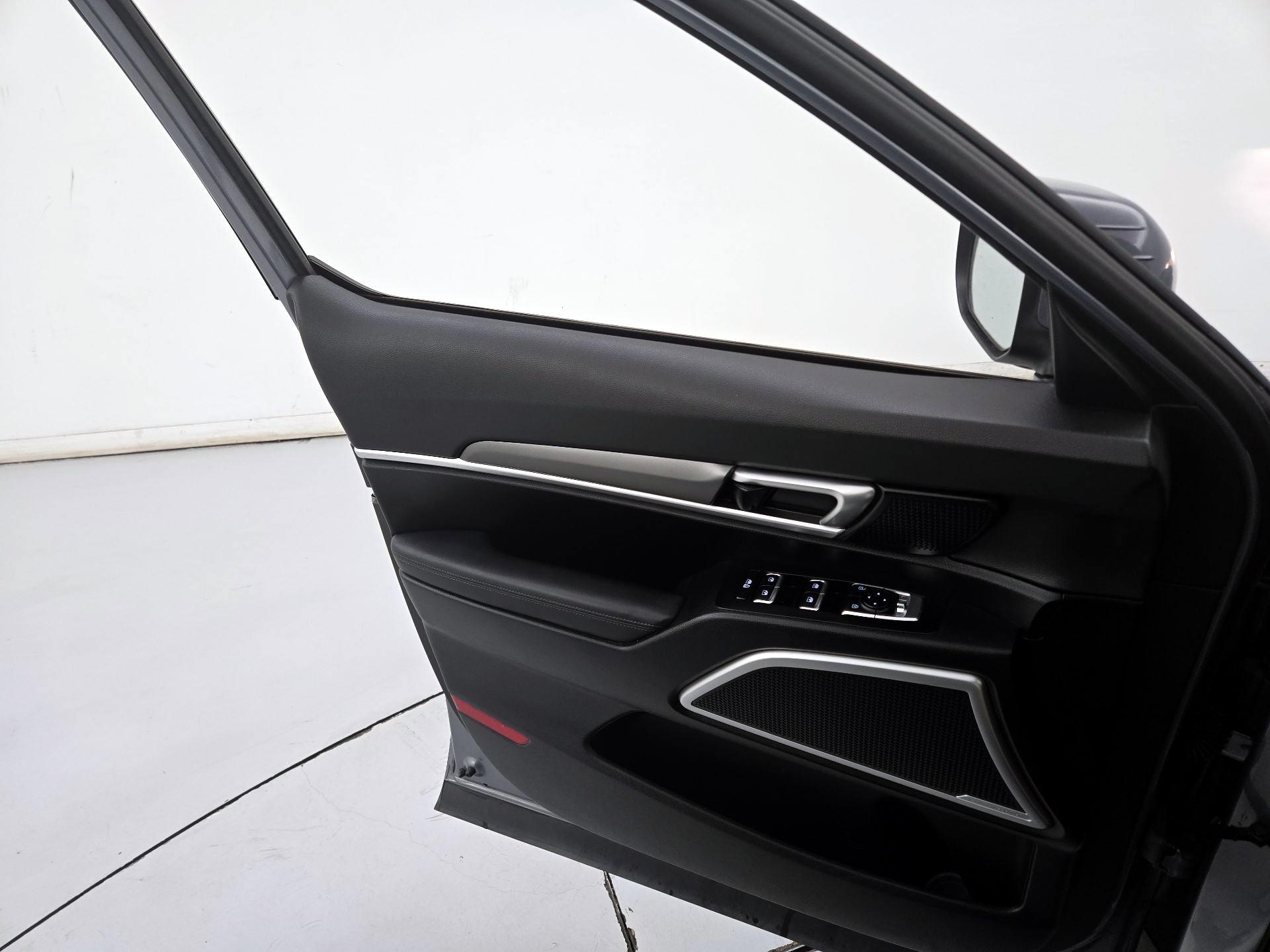 Thumbnail: 2021 Kia Telluride - 12