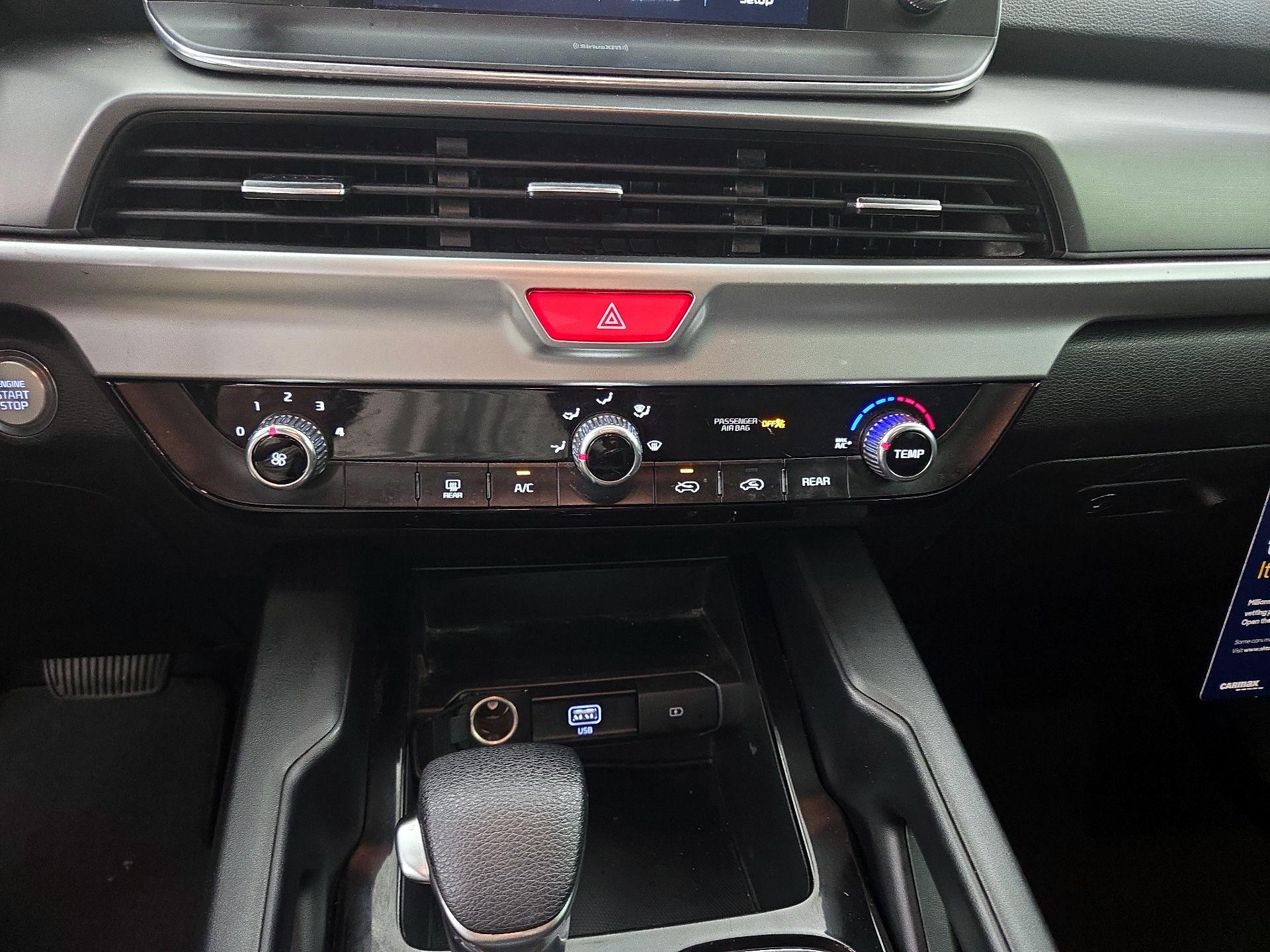 Thumbnail: 2021 Kia Telluride - 16