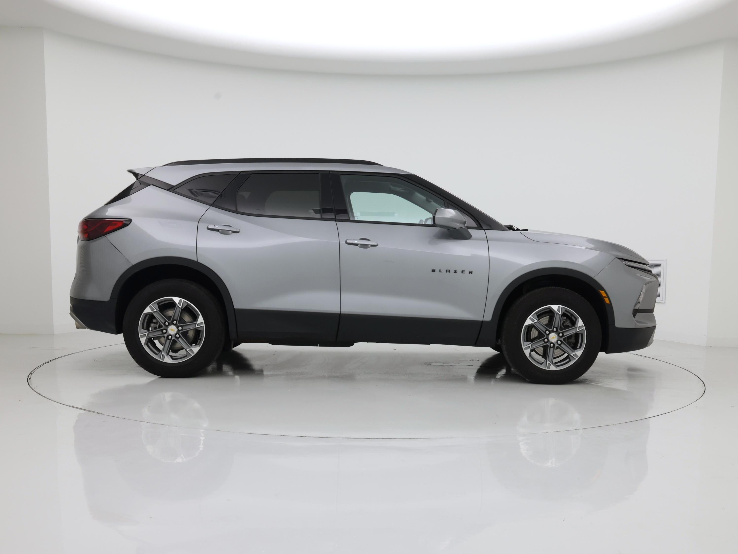Thumbnail: 2023 Chevrolet Blazer - 7