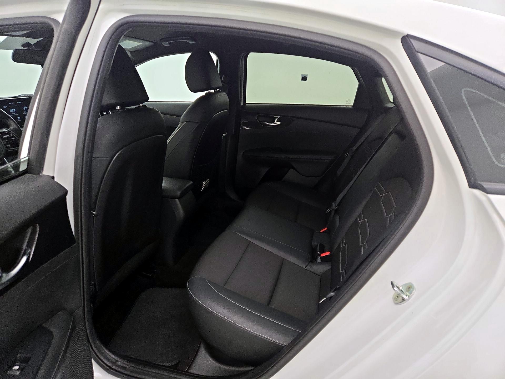 Thumbnail: 2021 Kia Forte - 19