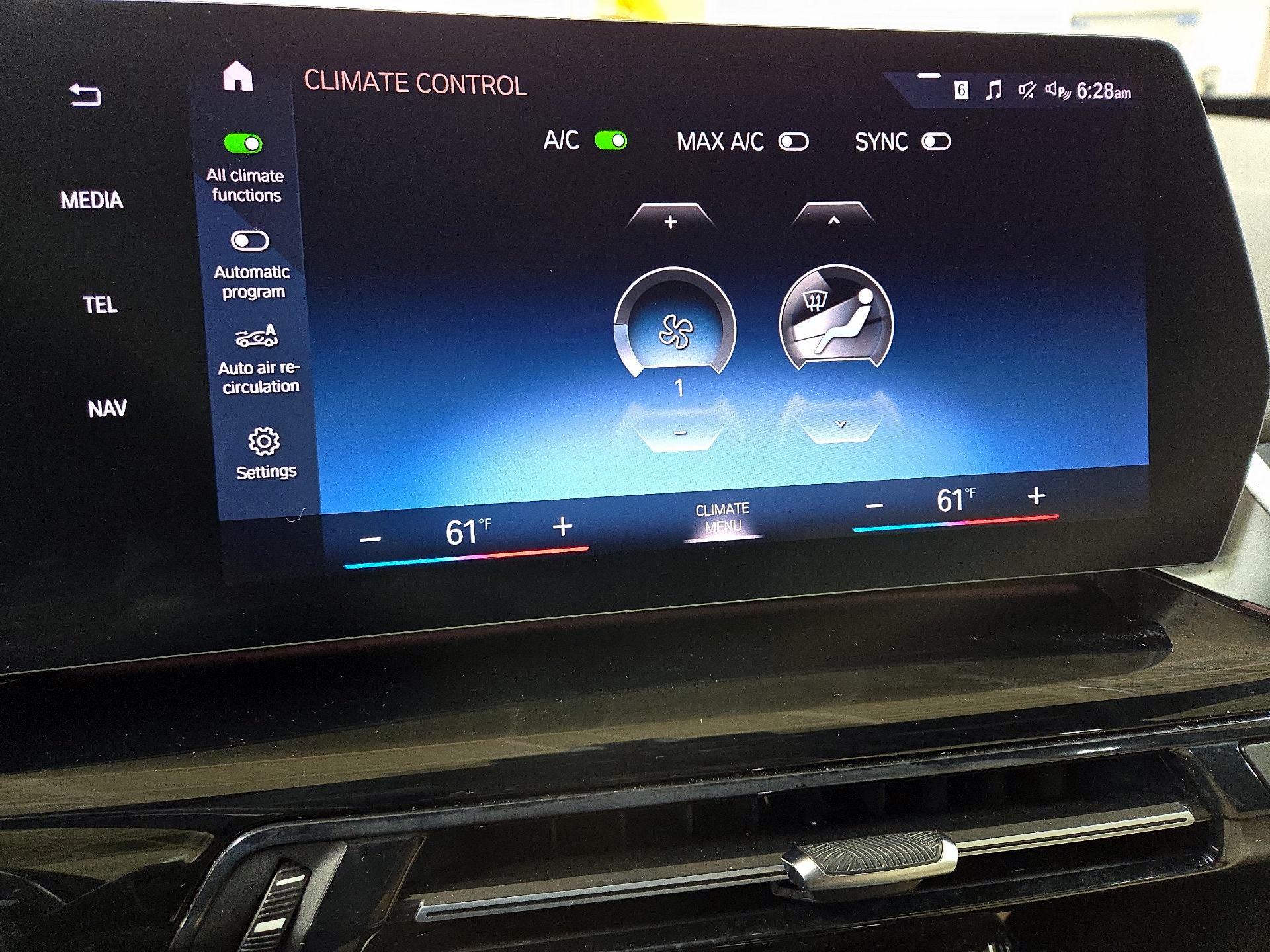 Thumbnail: 2023 BMW X1 - 17