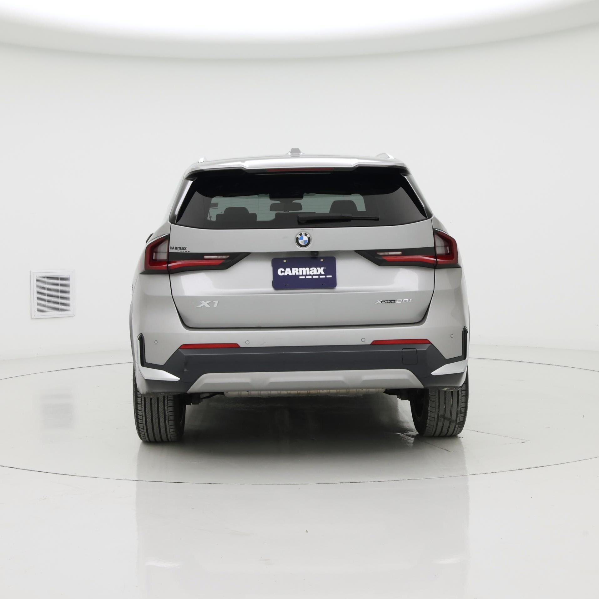 Thumbnail: 2023 BMW X1 - 6