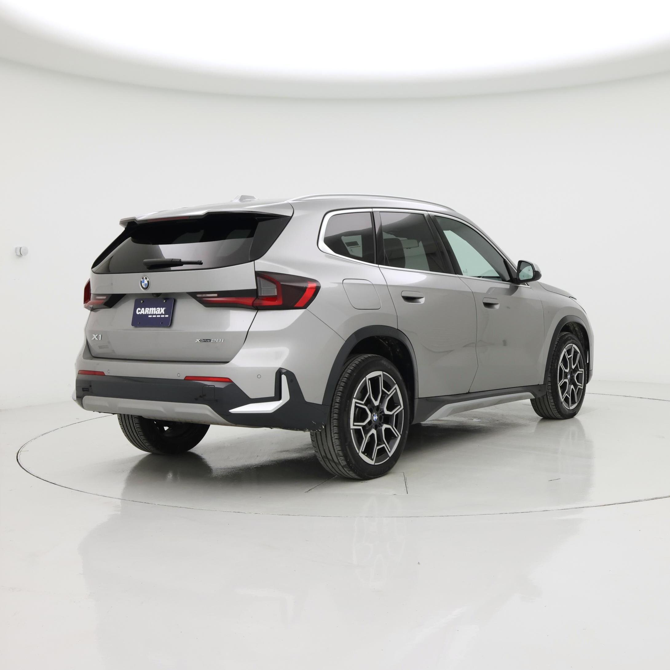 Thumbnail: 2023 BMW X1 - 8