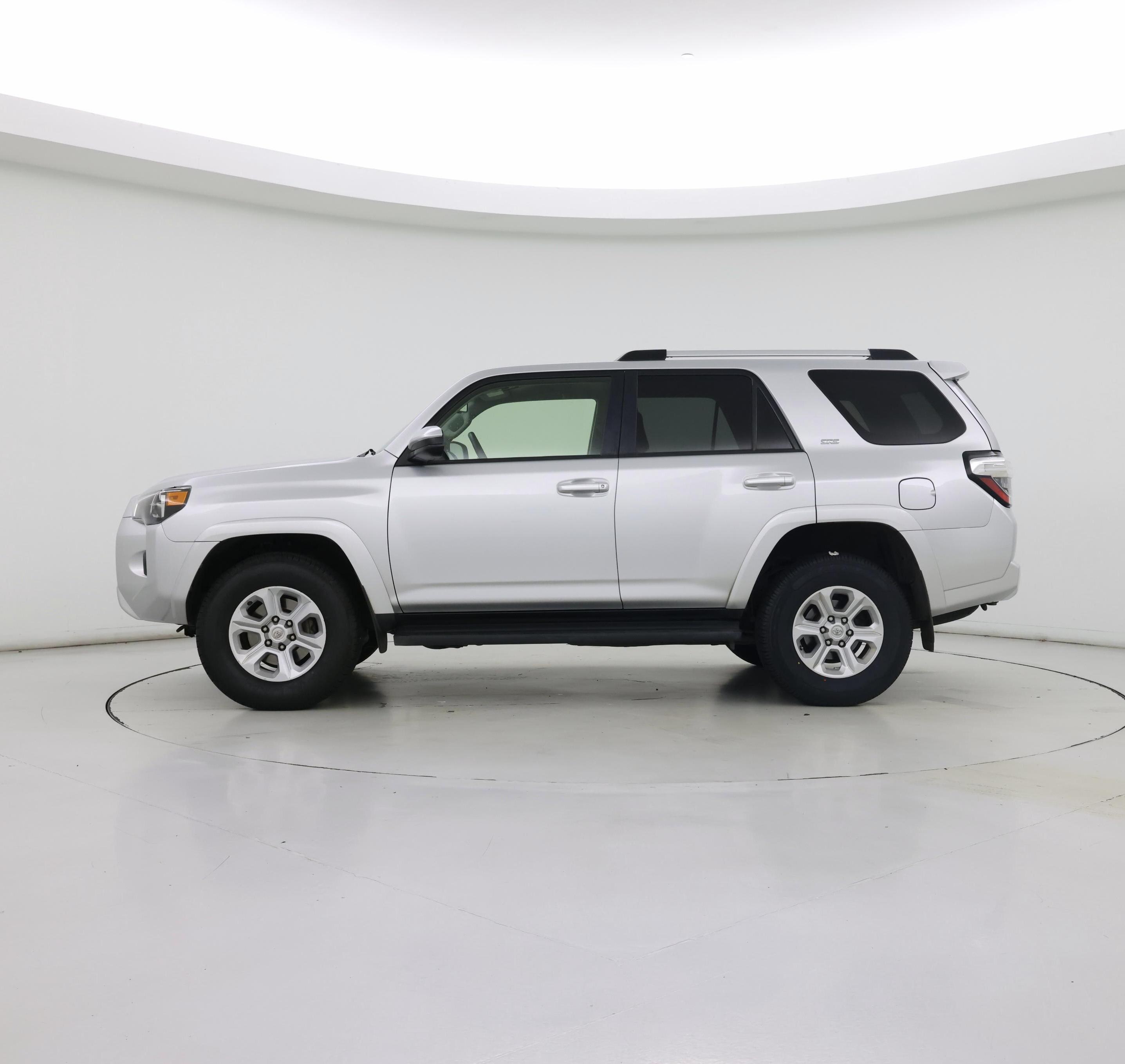Thumbnail: 2021 Toyota 4Runner - 3