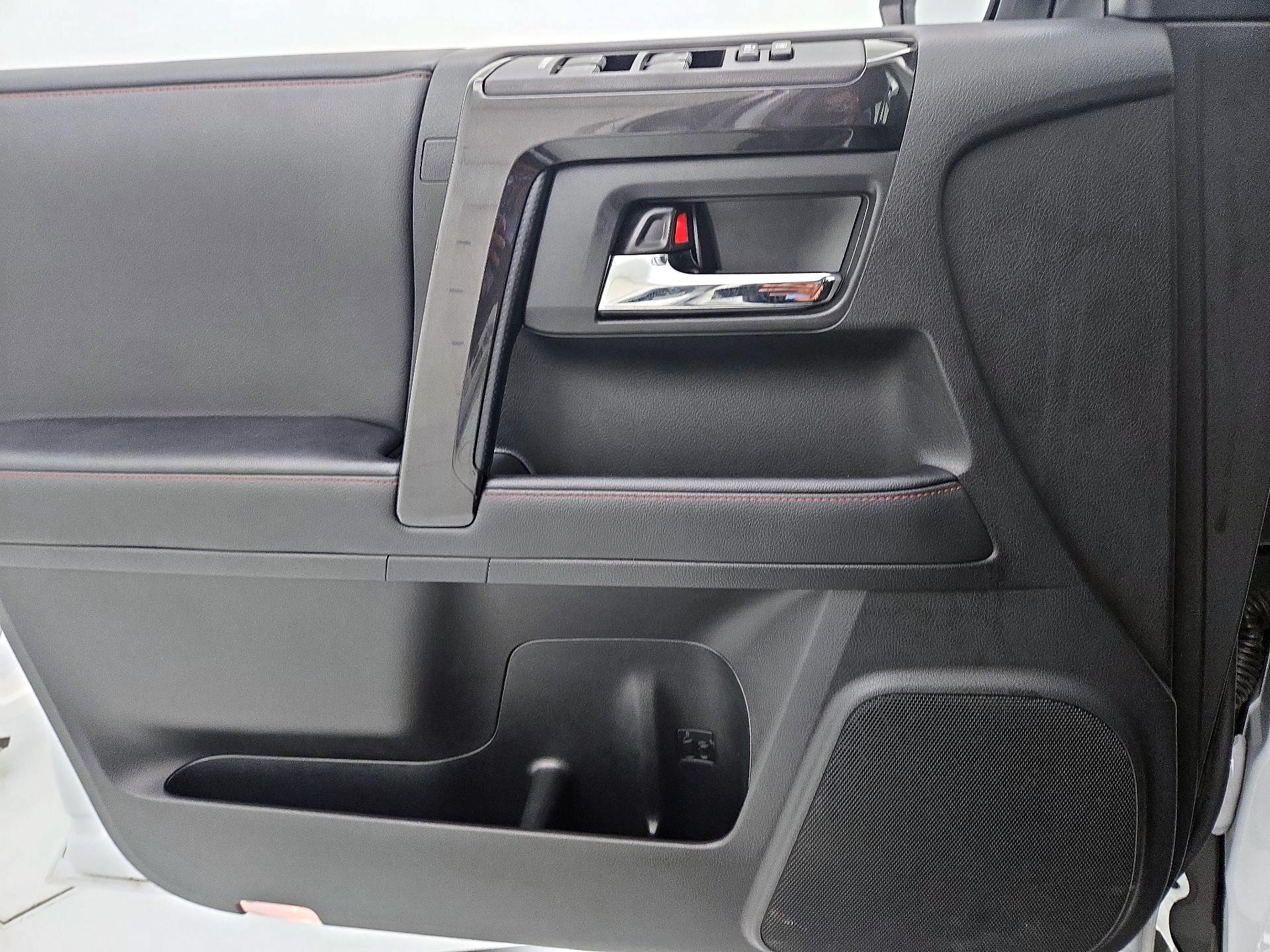 Thumbnail: 2024 Toyota 4Runner - 12