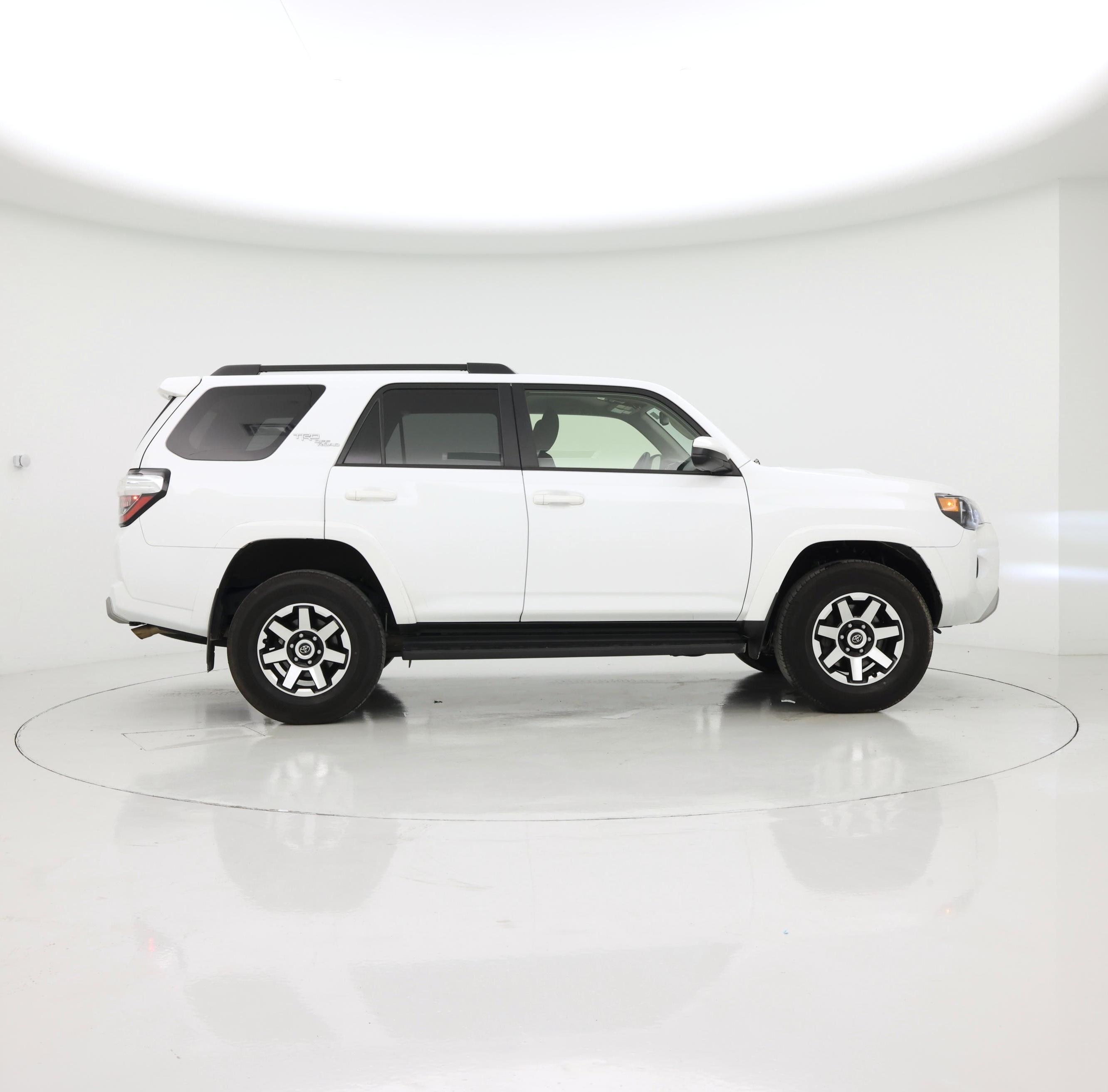 Thumbnail: 2024 Toyota 4Runner - 7