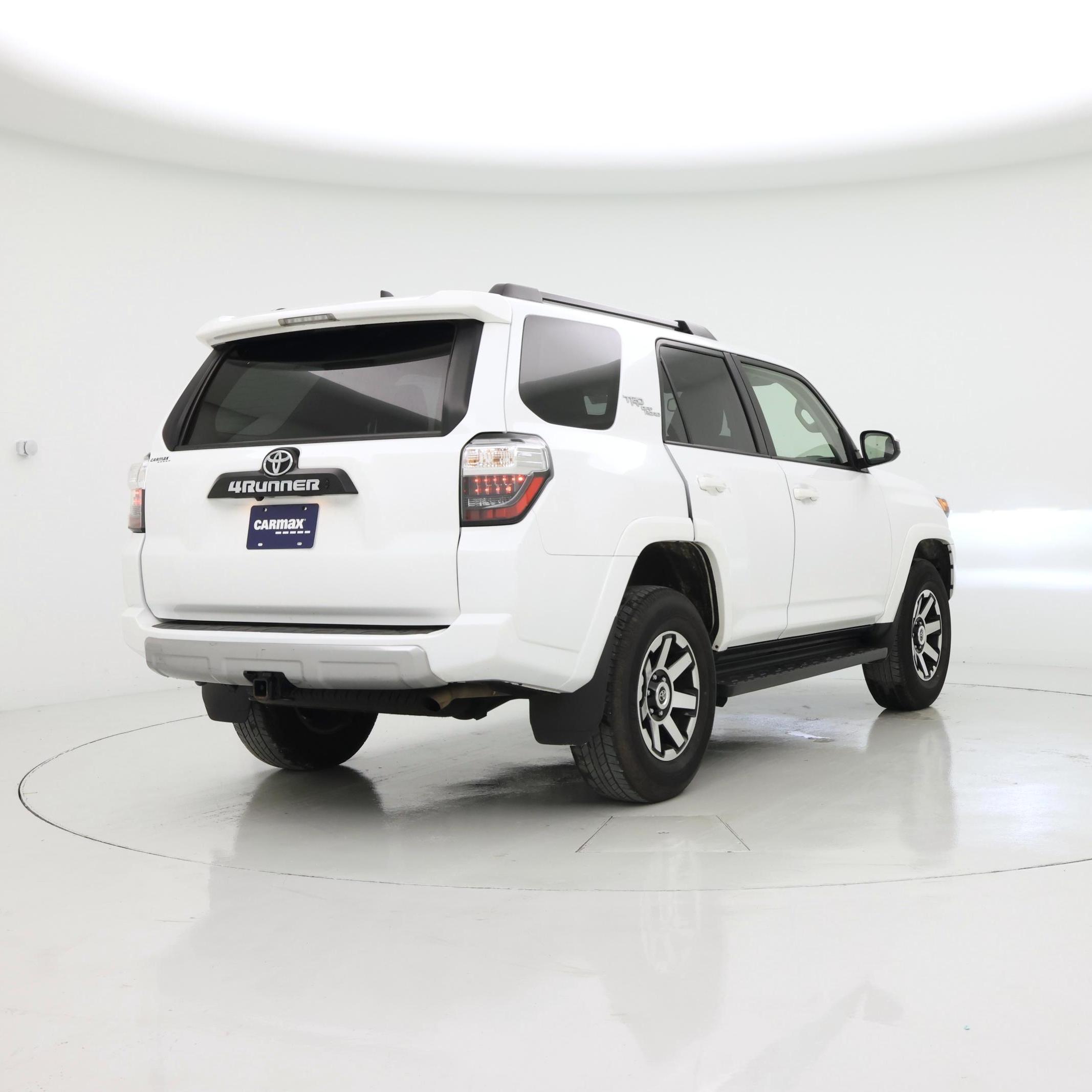 Thumbnail: 2024 Toyota 4Runner - 8