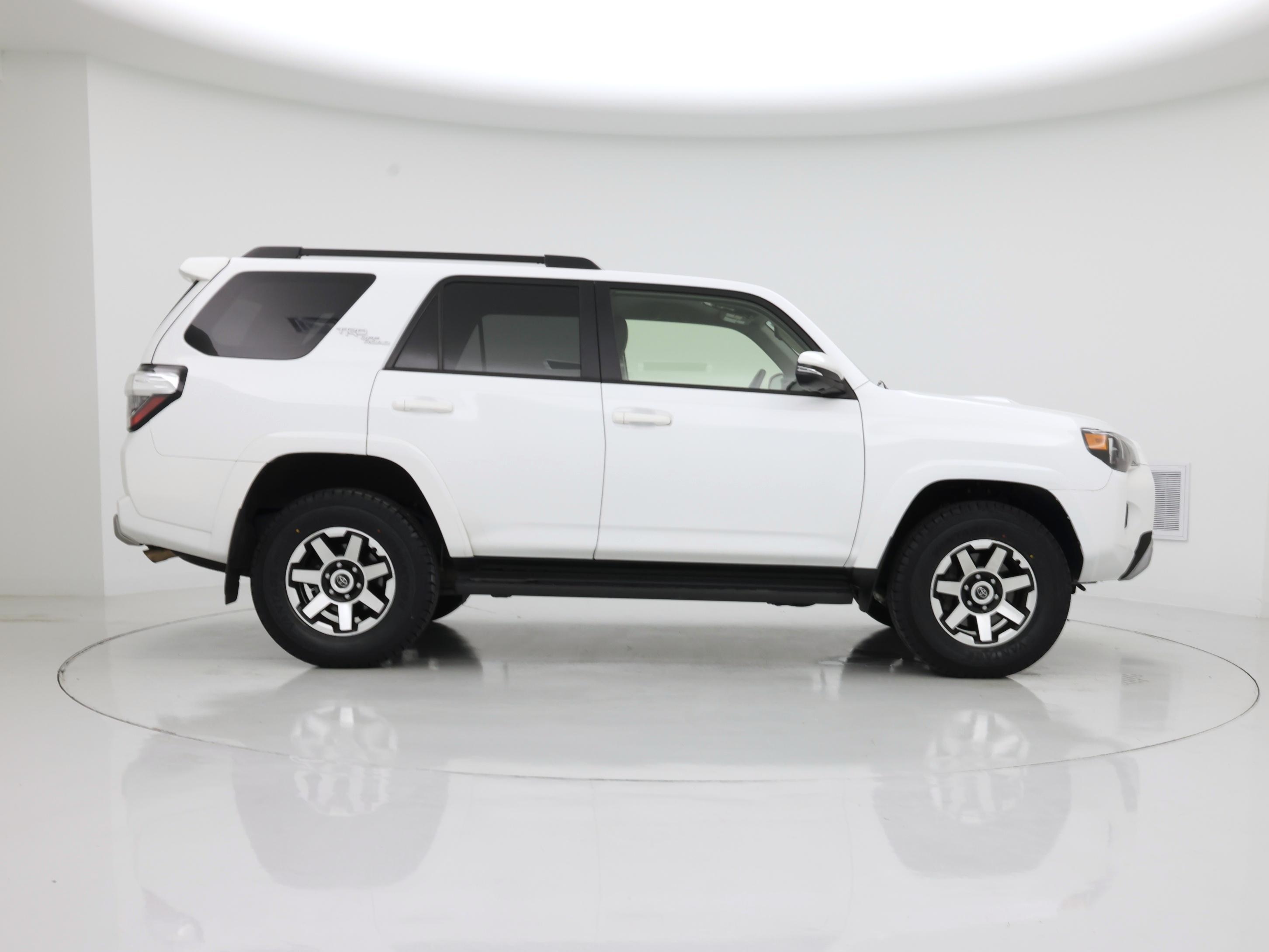 Thumbnail: 2024 Toyota 4Runner - 7