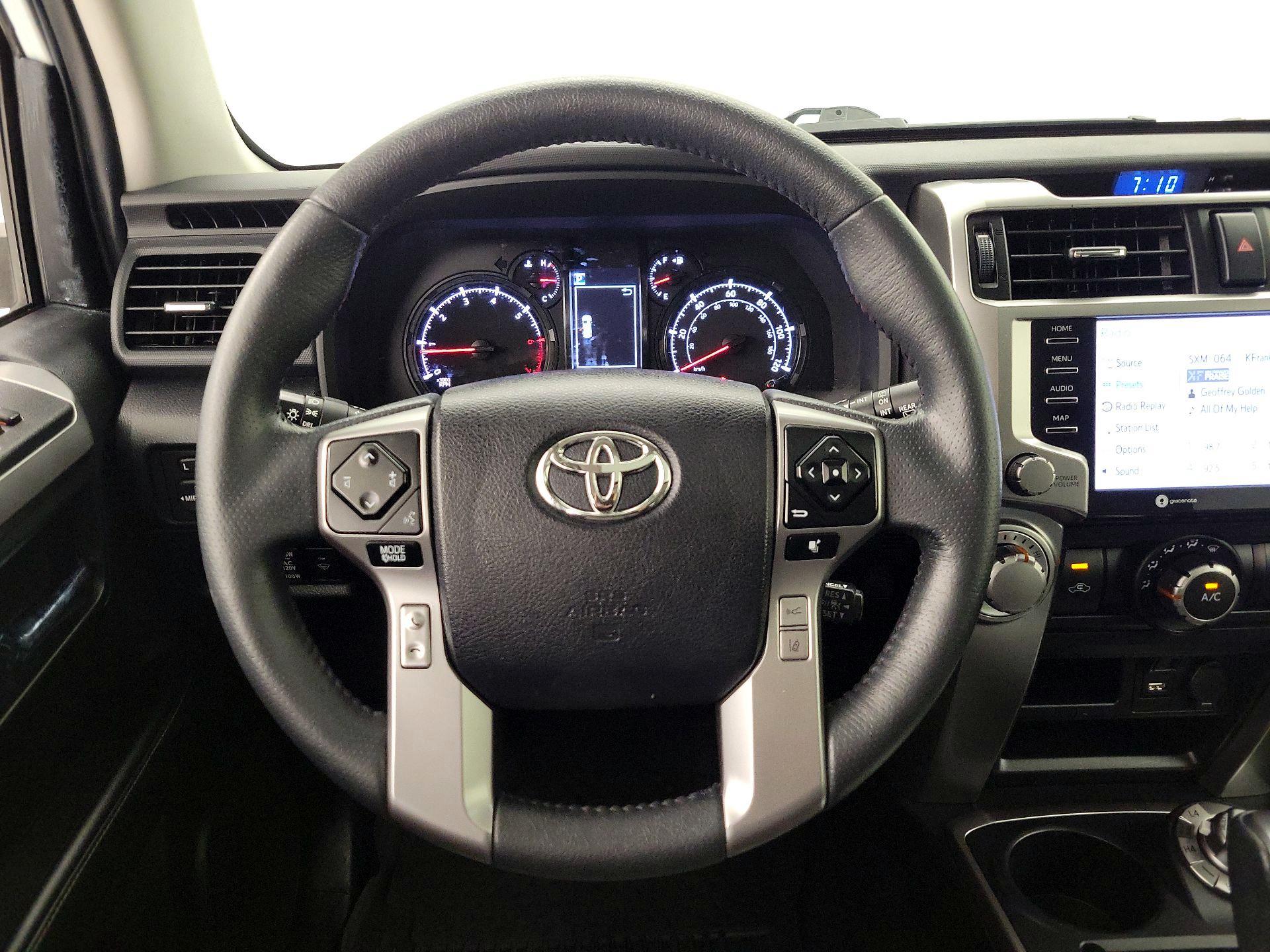 Thumbnail: 2022 Toyota 4Runner - 10