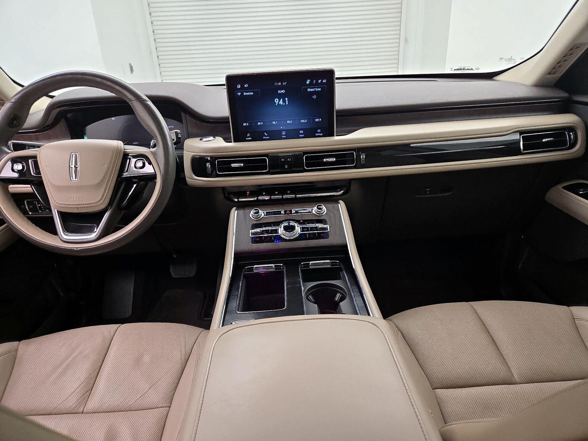 Thumbnail: 2022 Lincoln Aviator - 9