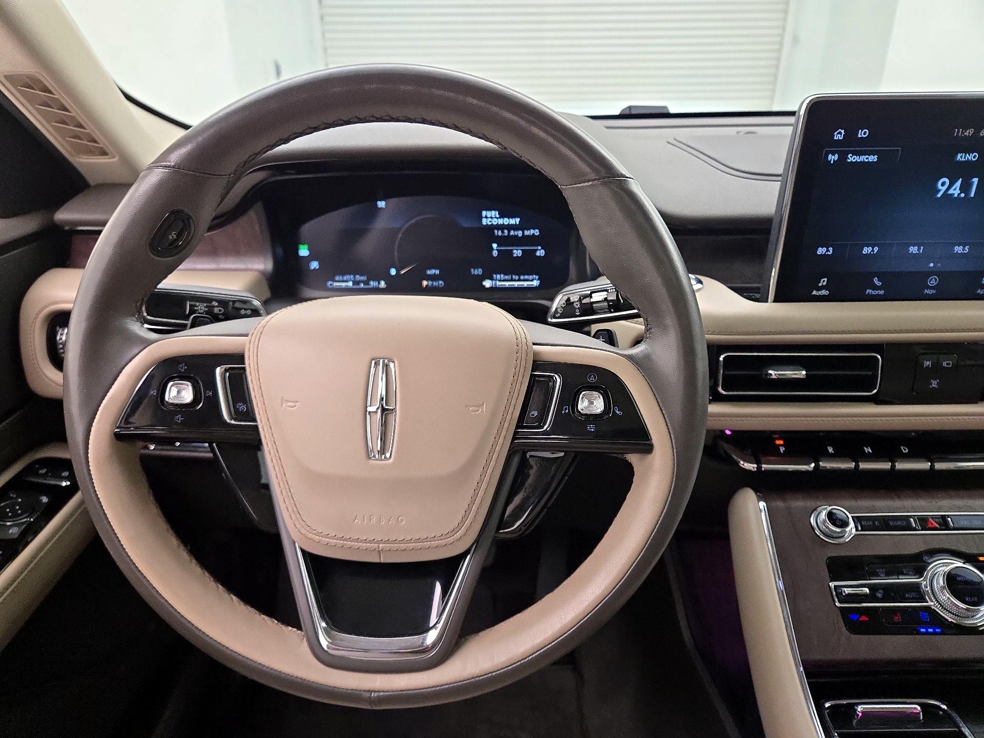 Thumbnail: 2022 Lincoln Aviator - 10