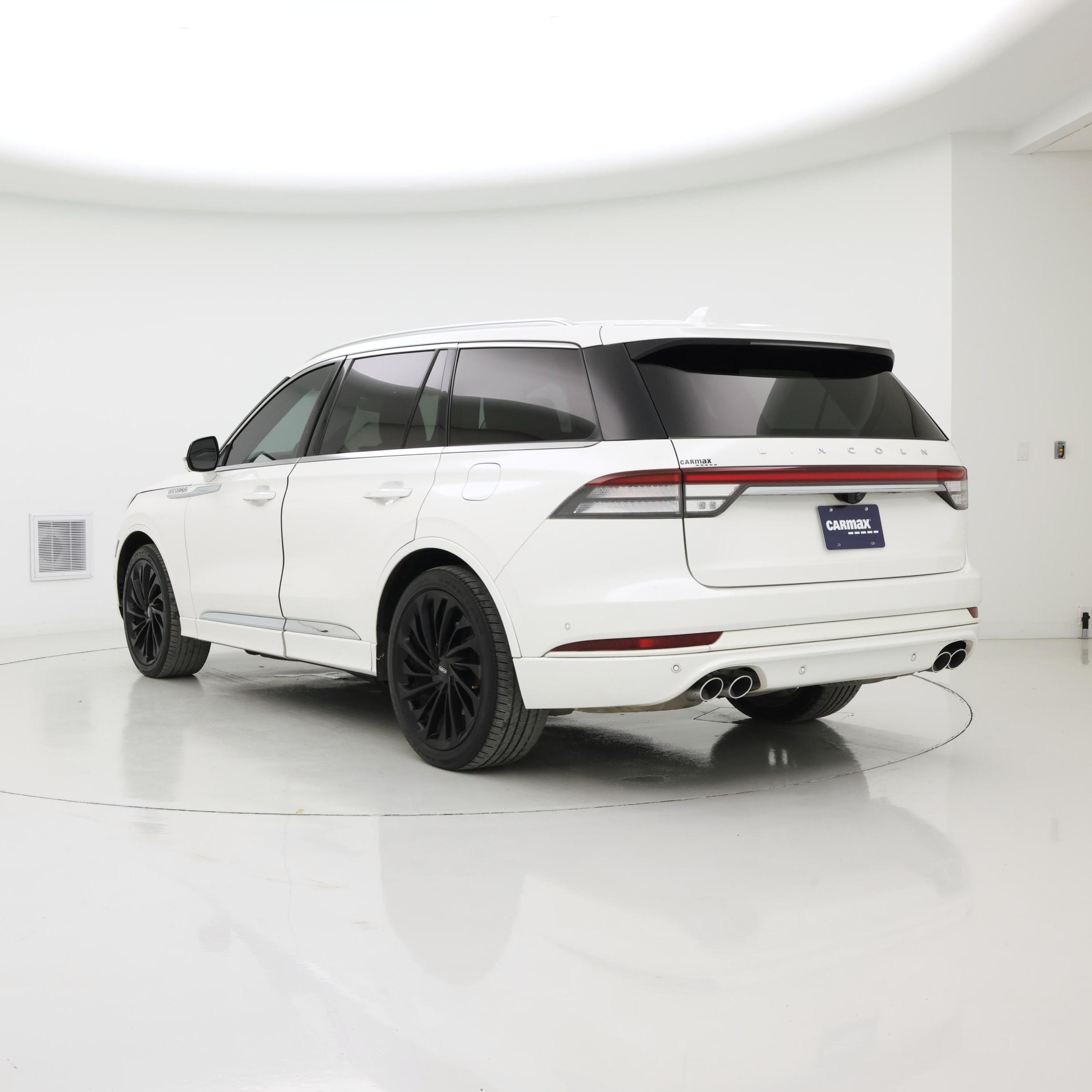 Thumbnail: 2022 Lincoln Aviator - 2