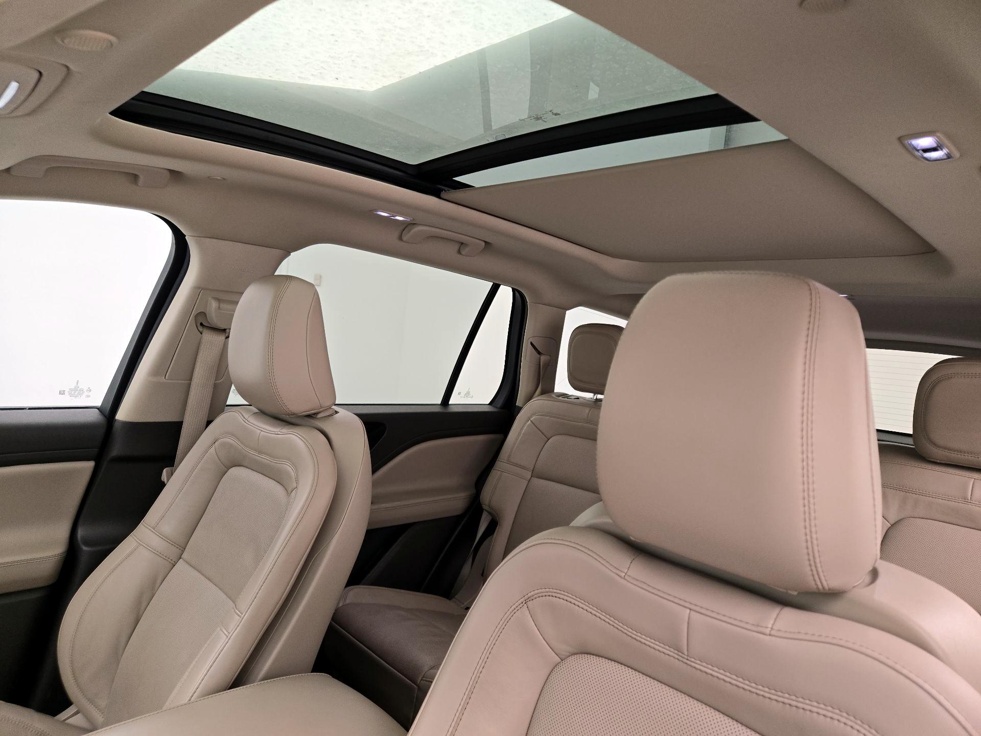 Thumbnail: 2022 Lincoln Aviator - 19