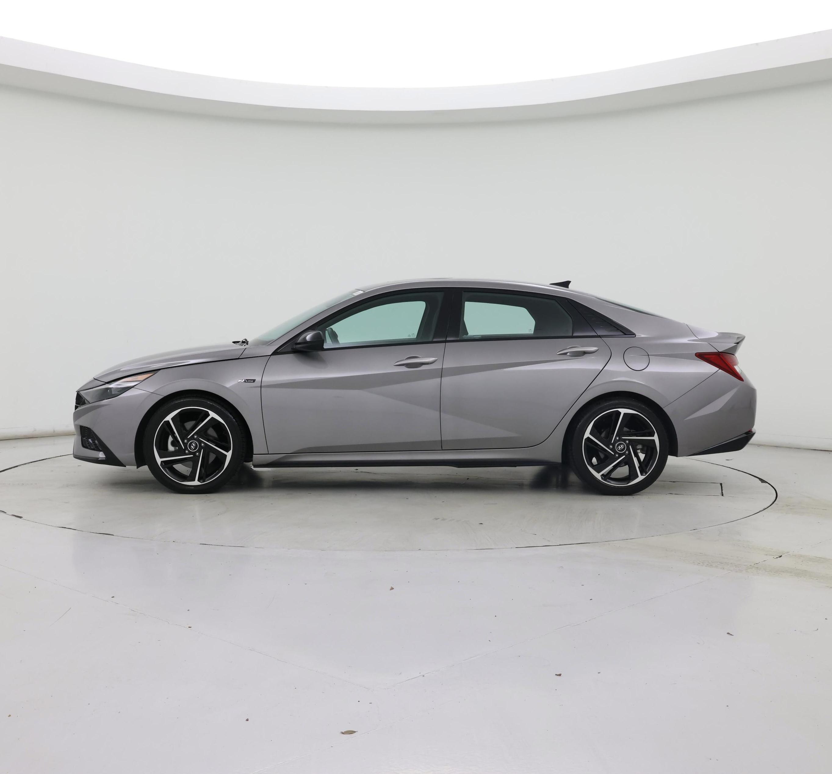 Thumbnail: 2023 Hyundai Elantra - 3