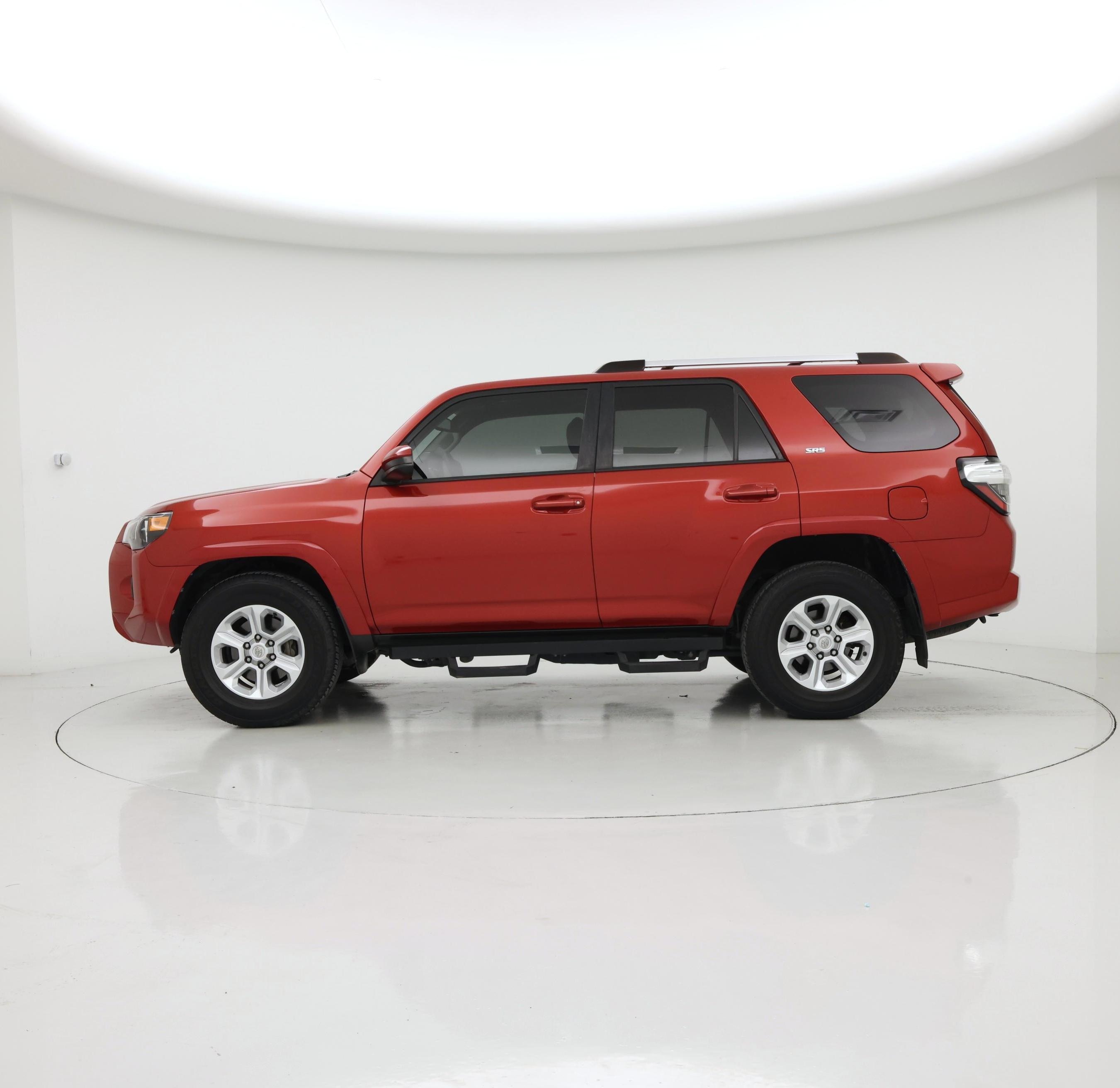 Thumbnail: 2022 Toyota 4Runner - 3