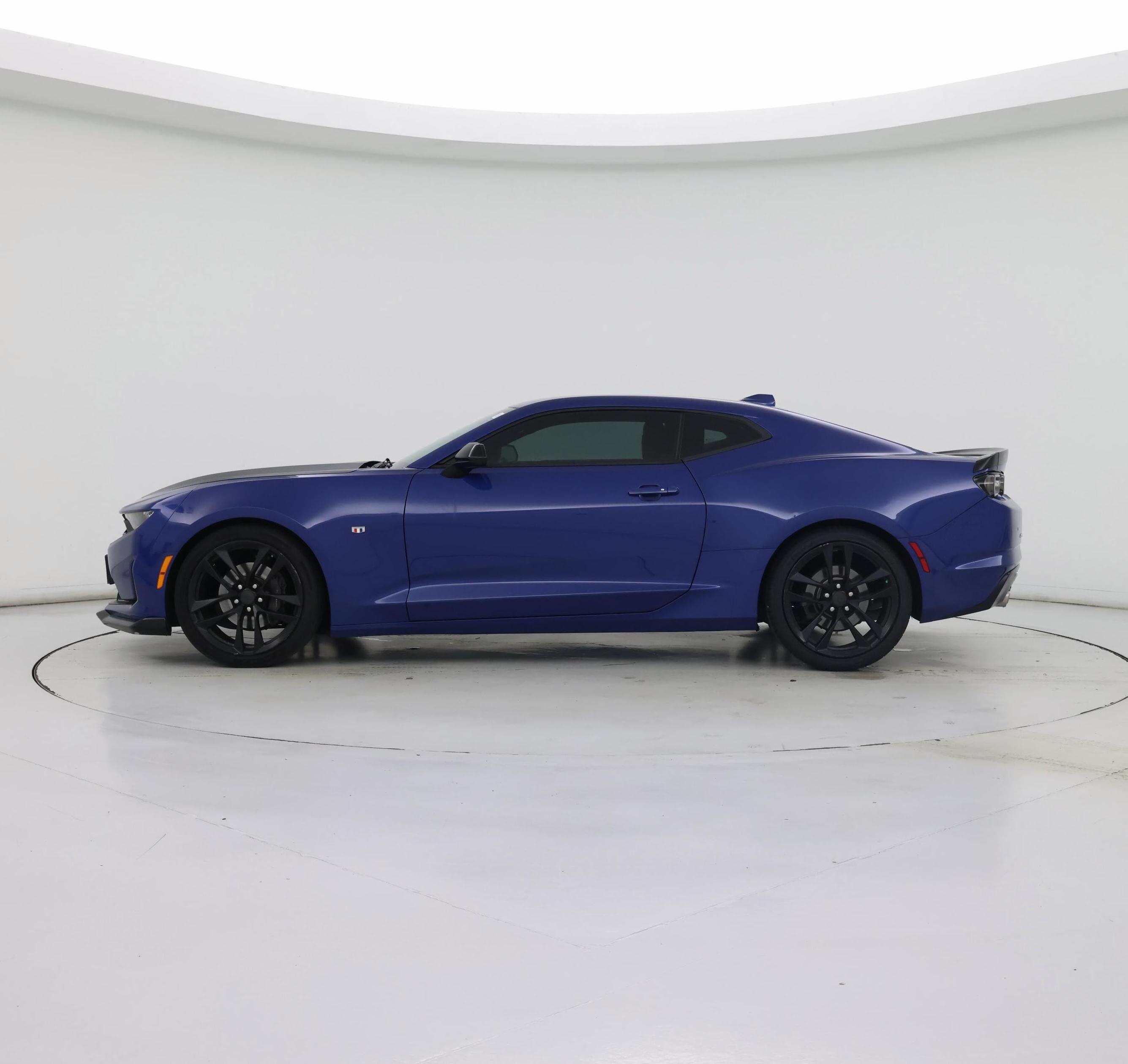 Thumbnail: 2020 Chevrolet Camaro - 3