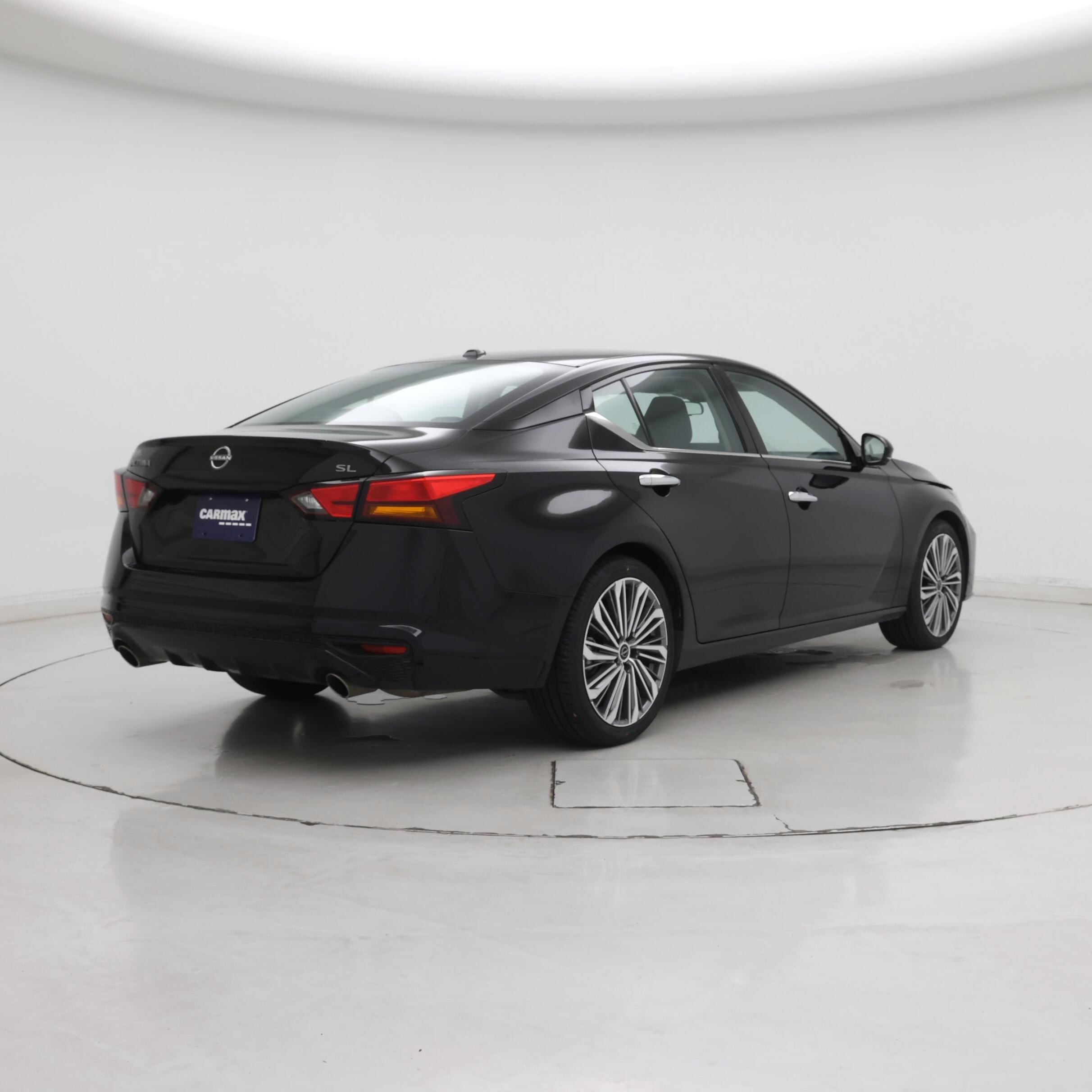 Thumbnail: 2023 Nissan Altima - 8