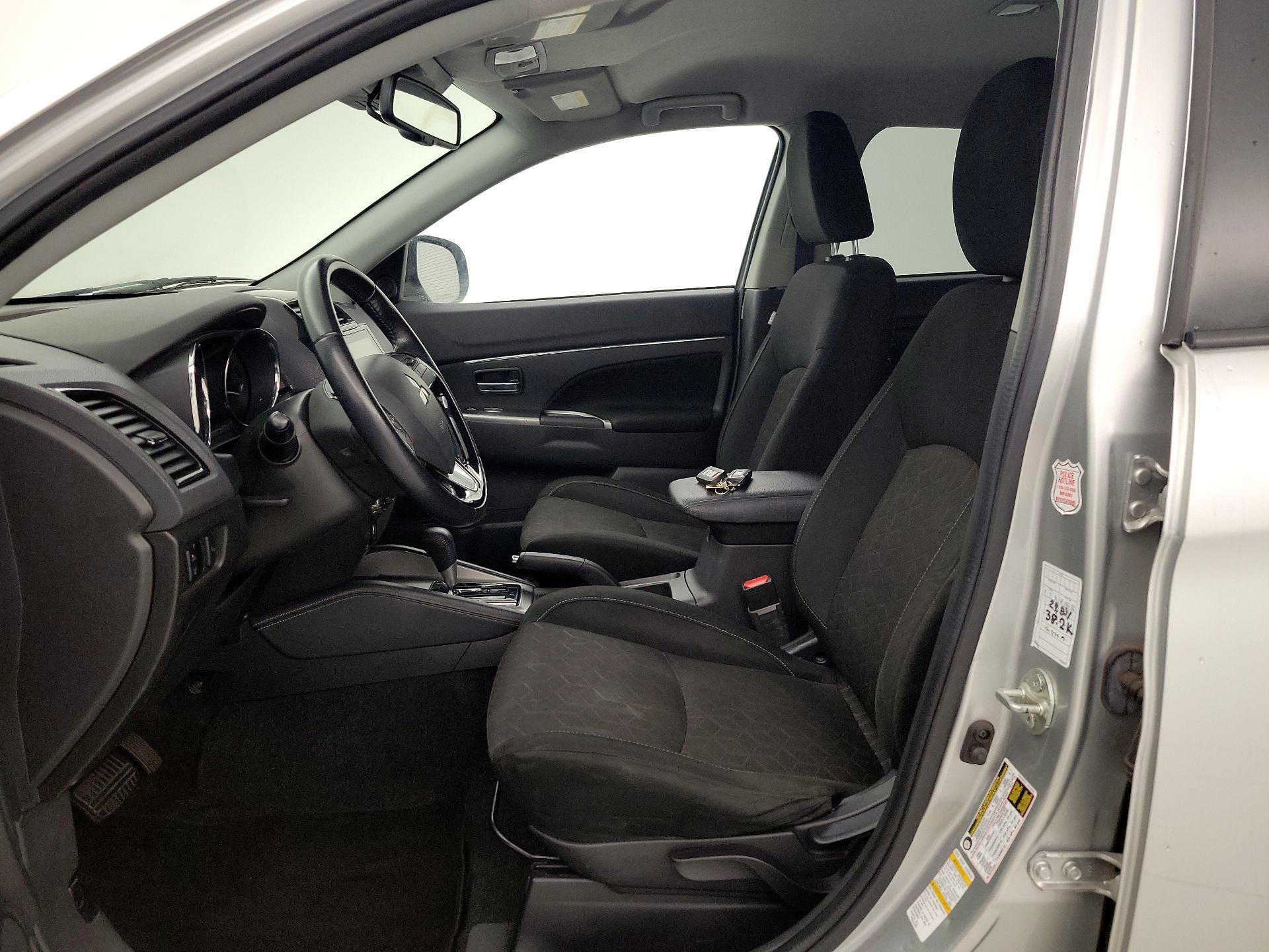 Thumbnail: 2021 Mitsubishi Outlander Sport - 11
