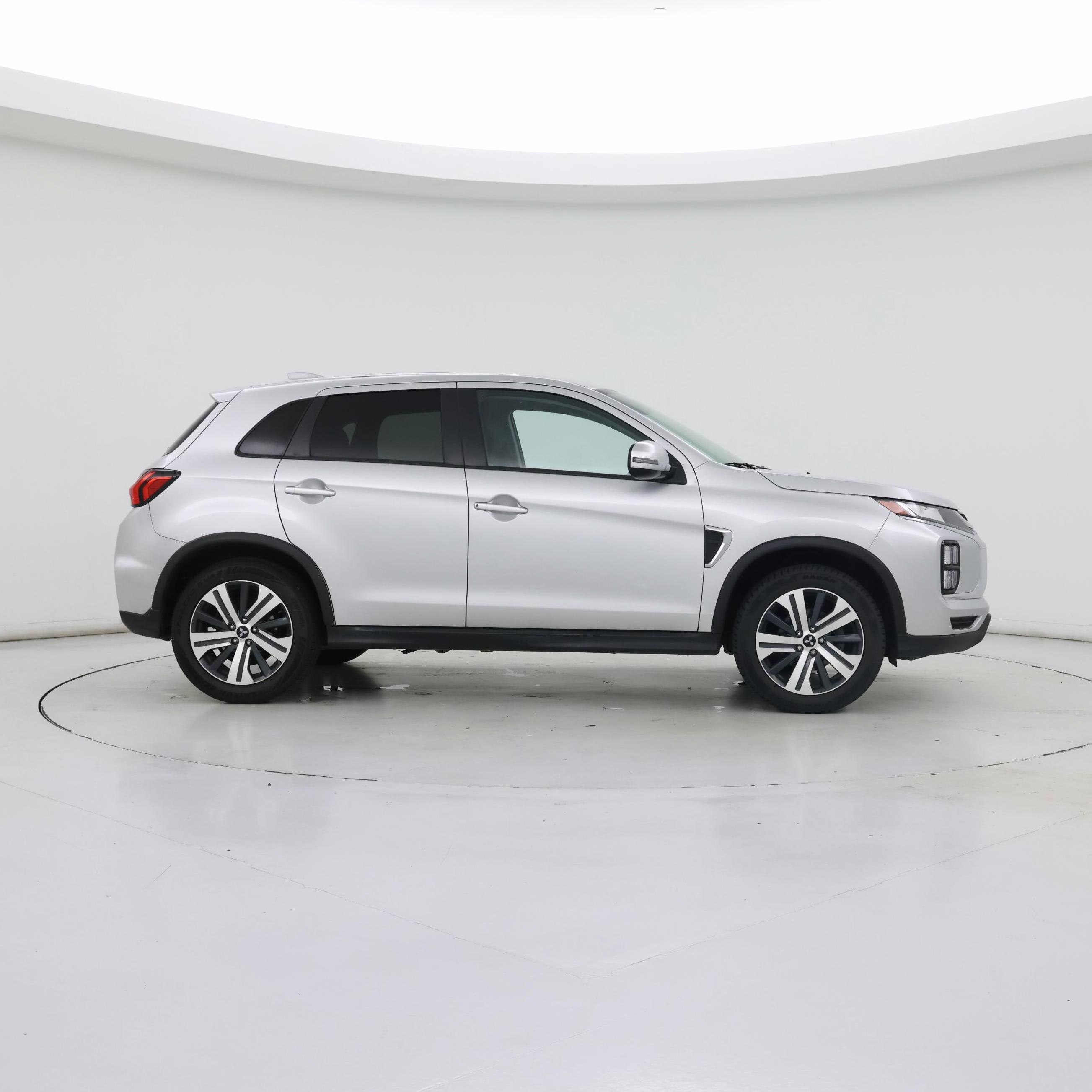 Thumbnail: 2021 Mitsubishi Outlander Sport - 7