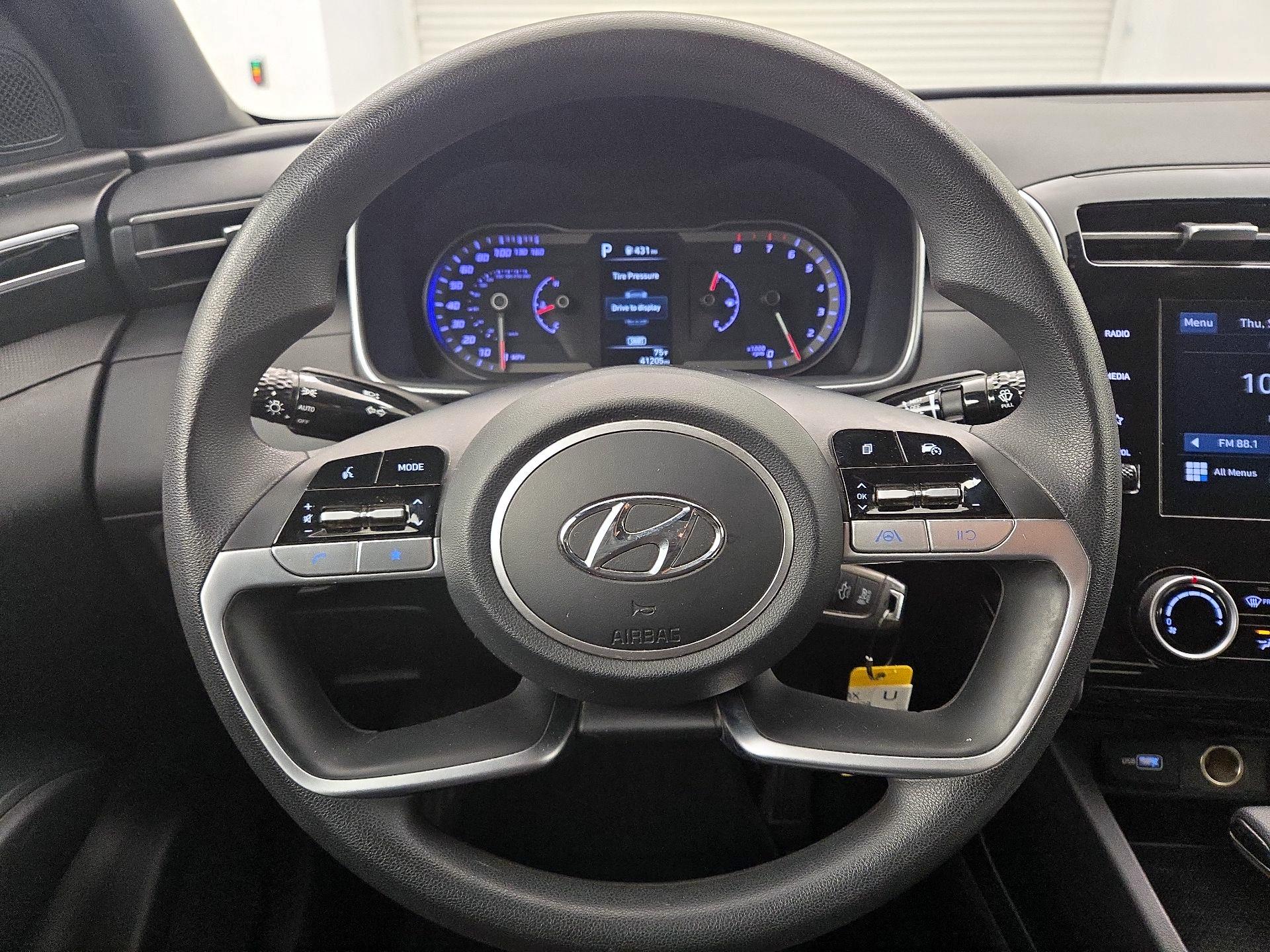 Thumbnail: 2023 Hyundai Santa Cruz - 10