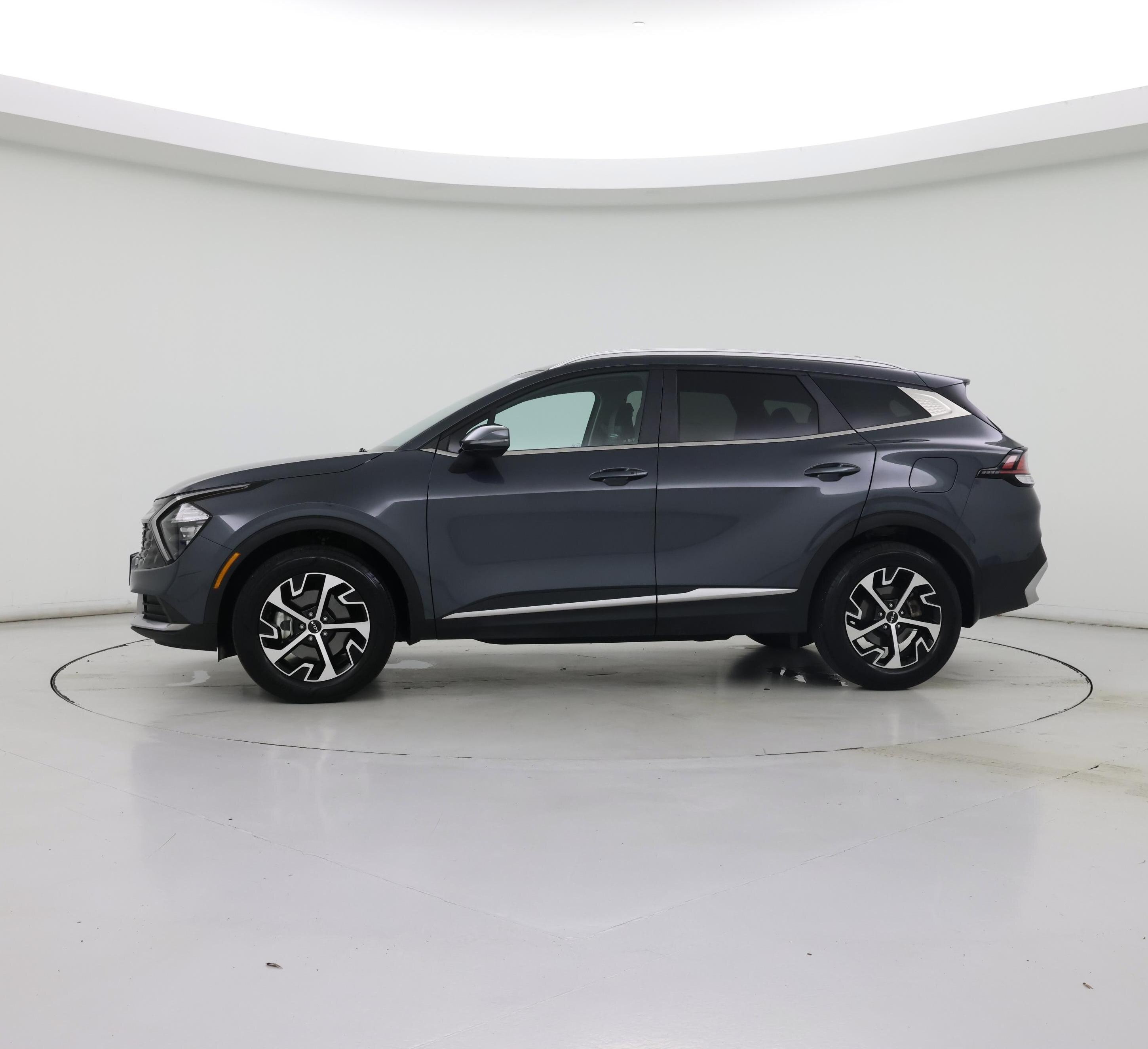 Thumbnail: 2023 Kia Sportage - 3