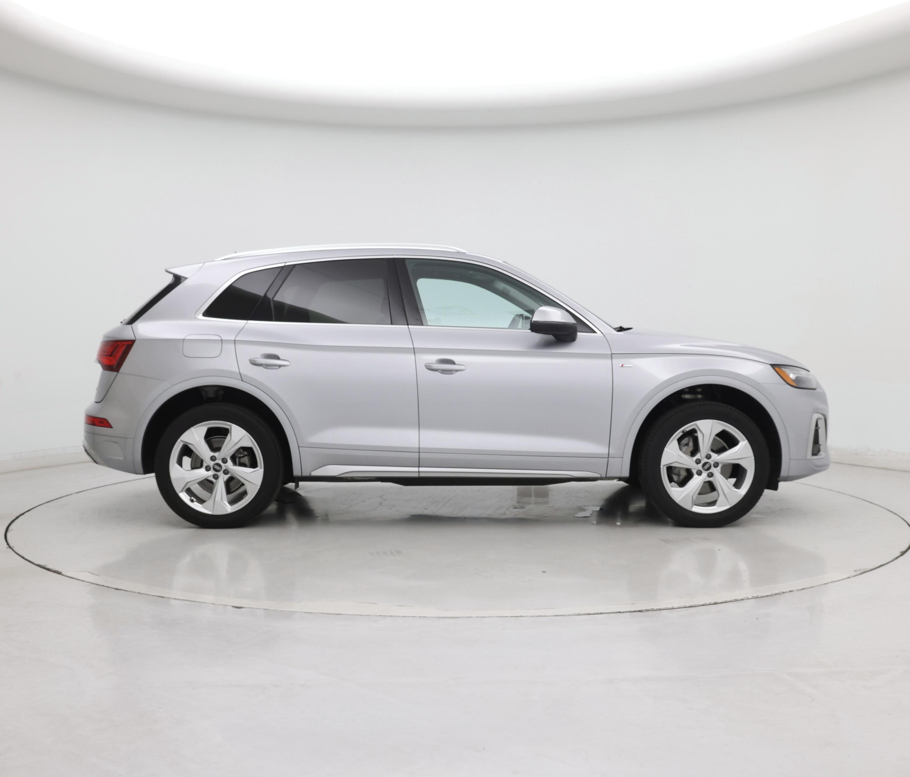 Thumbnail: 2022 Audi Q5 - 7