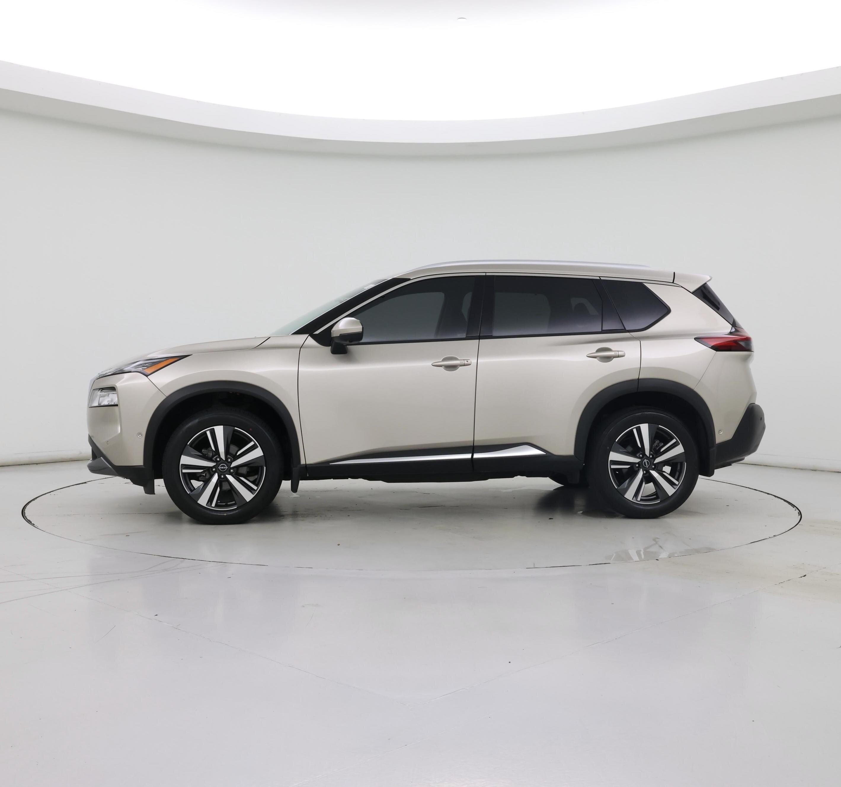 Thumbnail: 2022 Nissan Rogue - 3