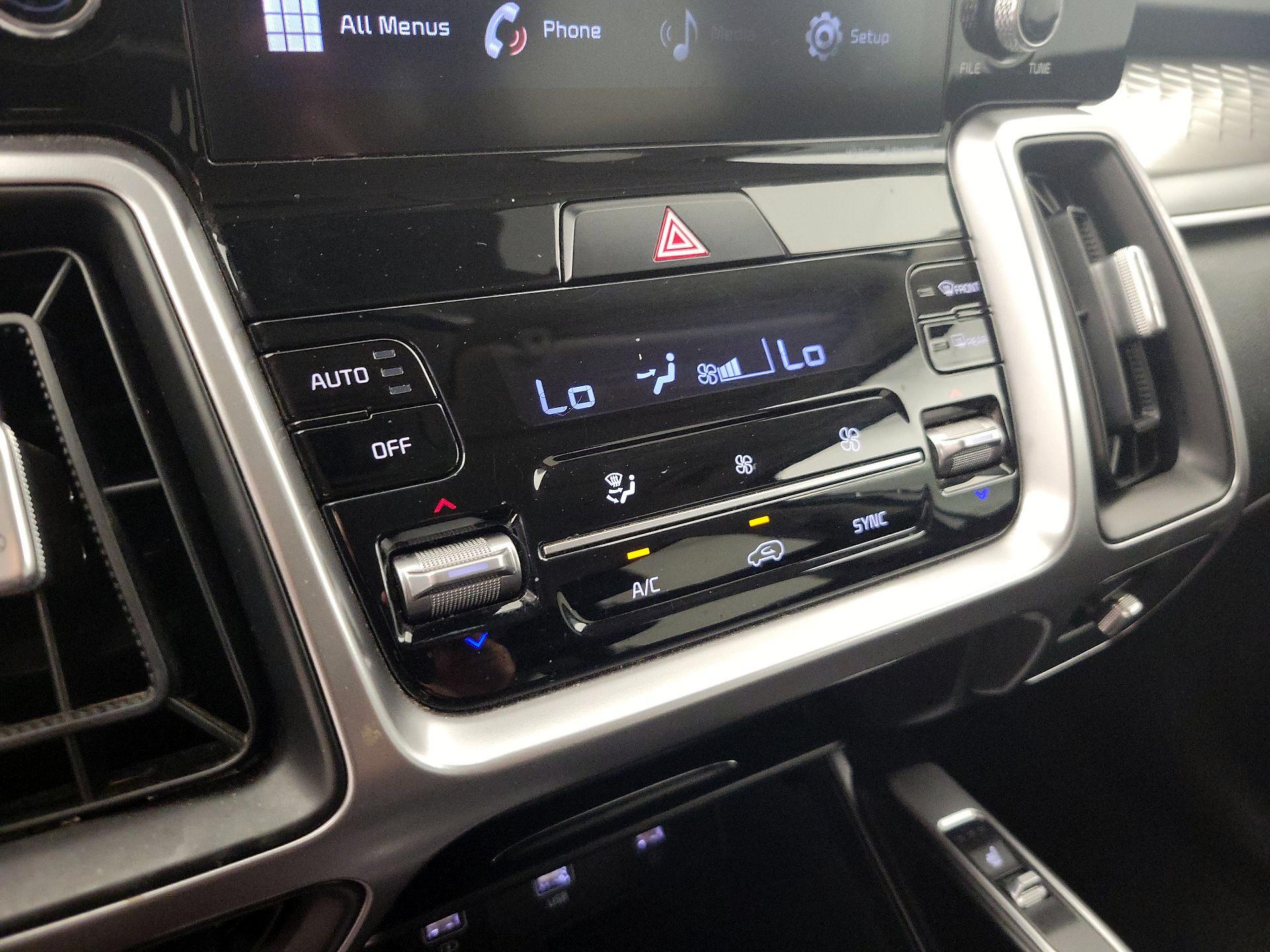 Thumbnail: 2021 Kia Sorento - 16