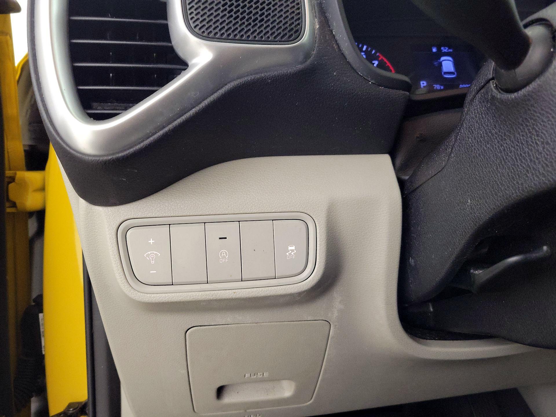 Thumbnail: 2020 Kia Soul - 13