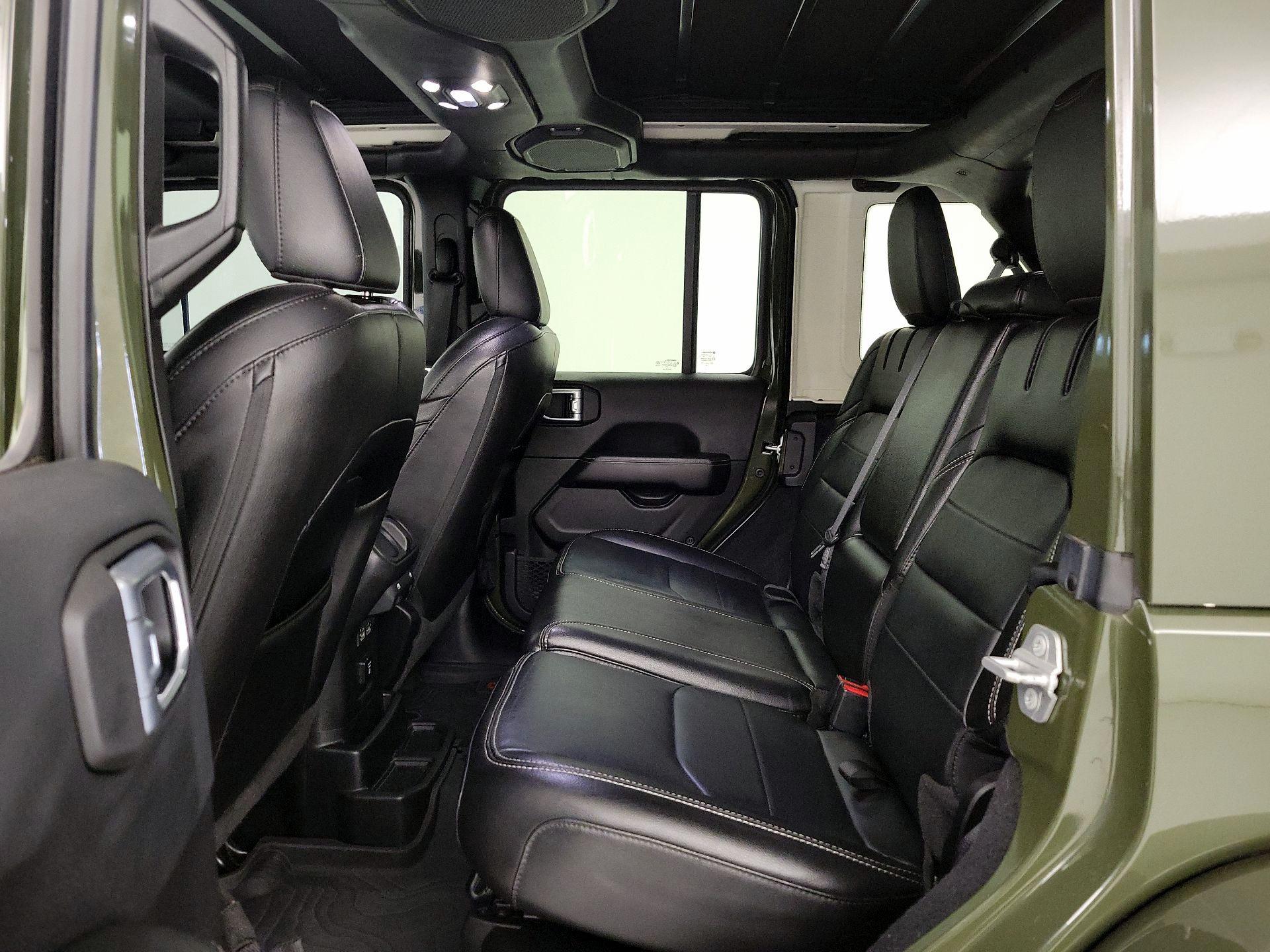 Thumbnail: 2021 Jeep Wrangler - 18