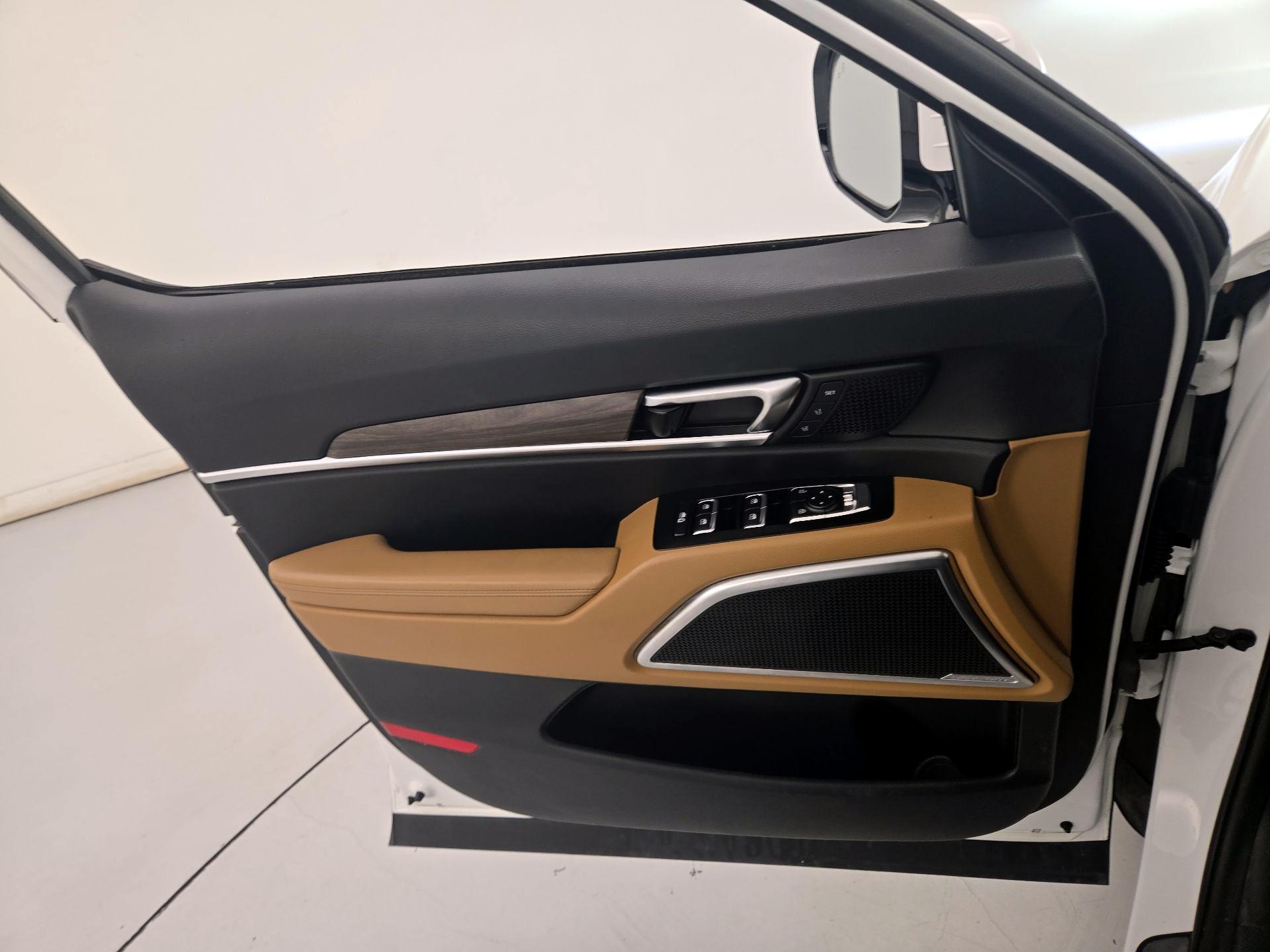 Thumbnail: 2020 Kia Telluride - 12
