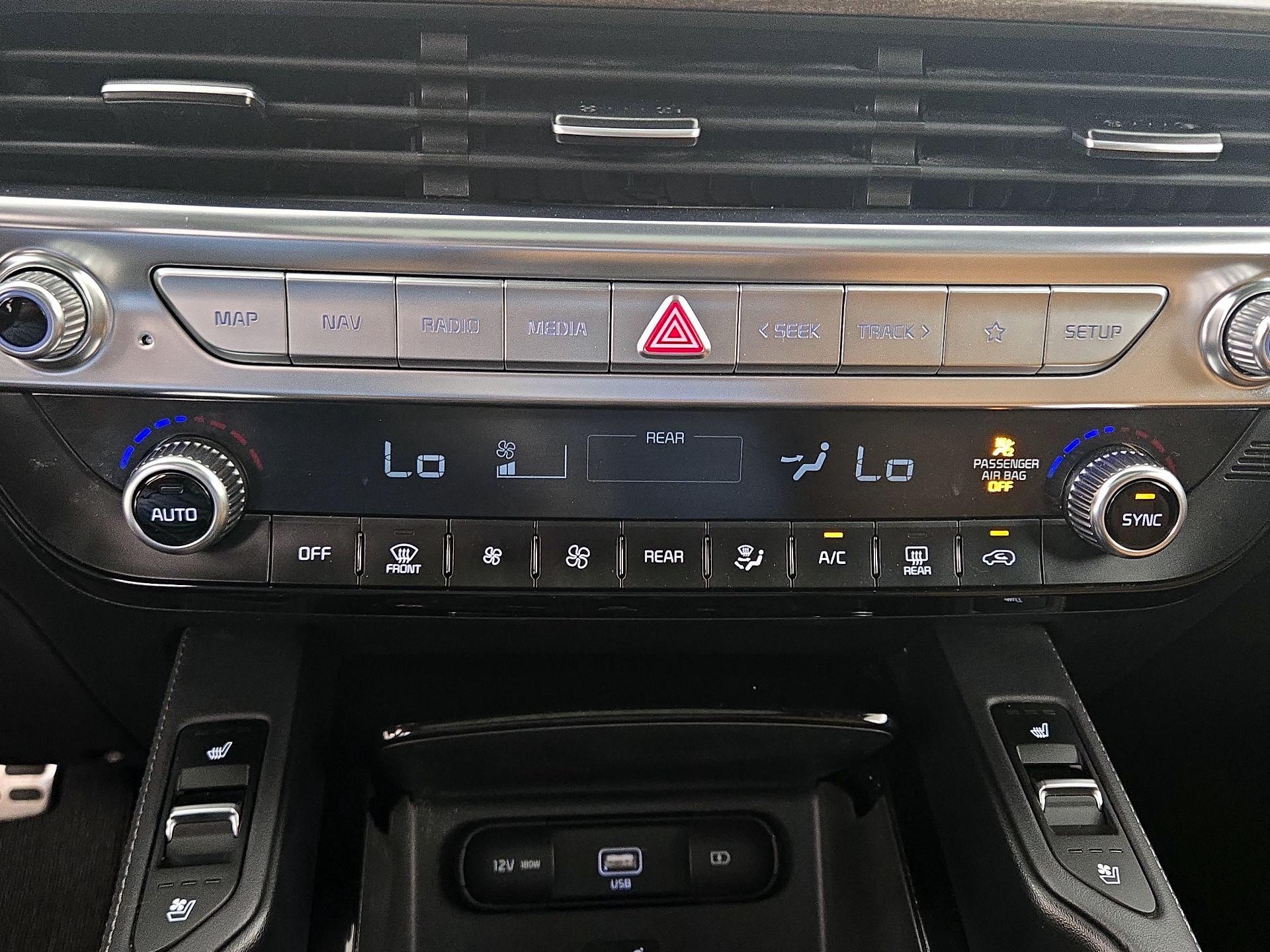 Thumbnail: 2020 Kia Telluride - 17