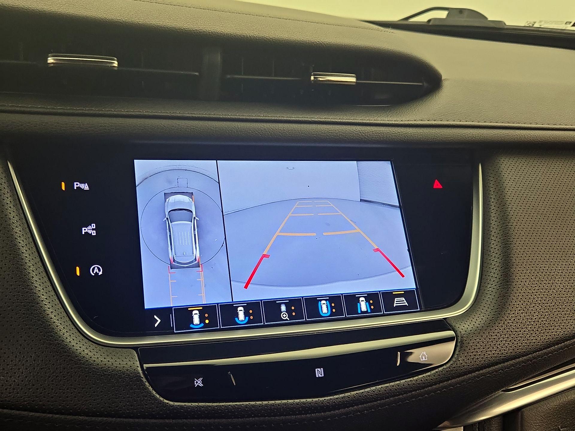Thumbnail: 2020 Cadillac XT5 - 15