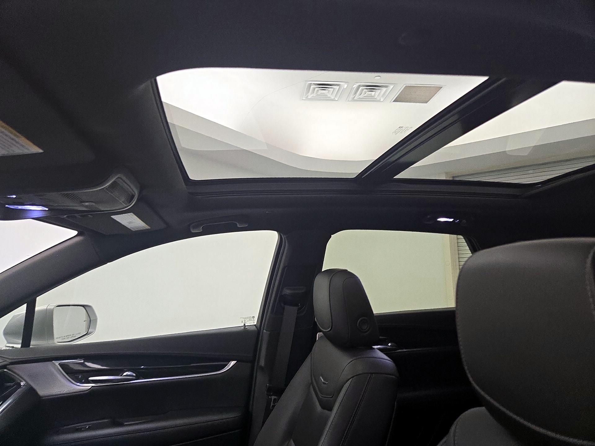 Thumbnail: 2020 Cadillac XT5 - 20