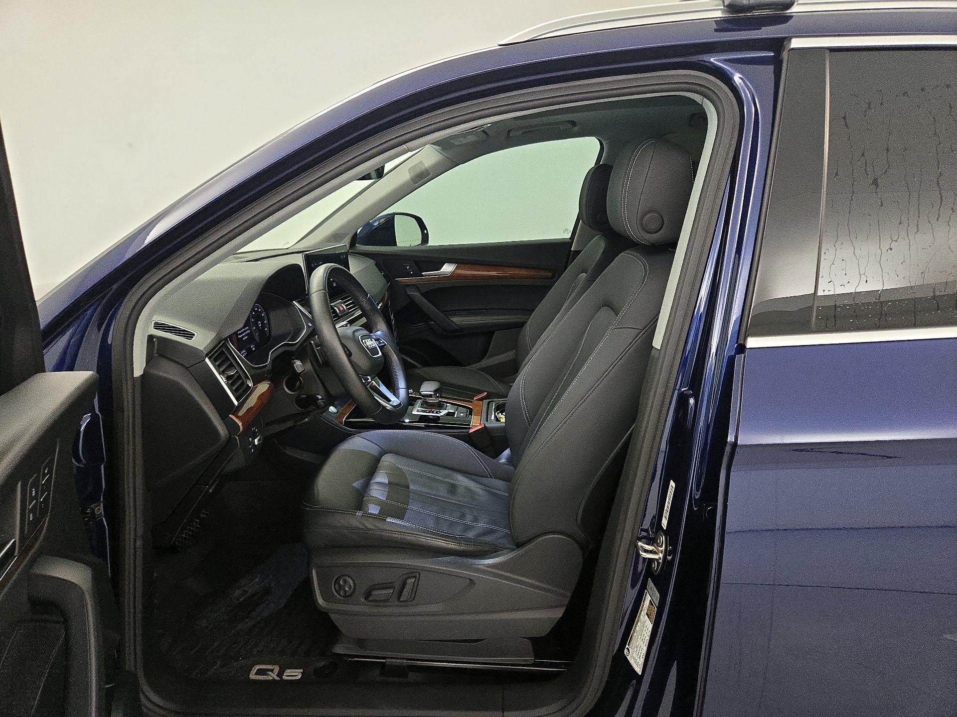 Thumbnail: 2022 Audi Q5 - 11